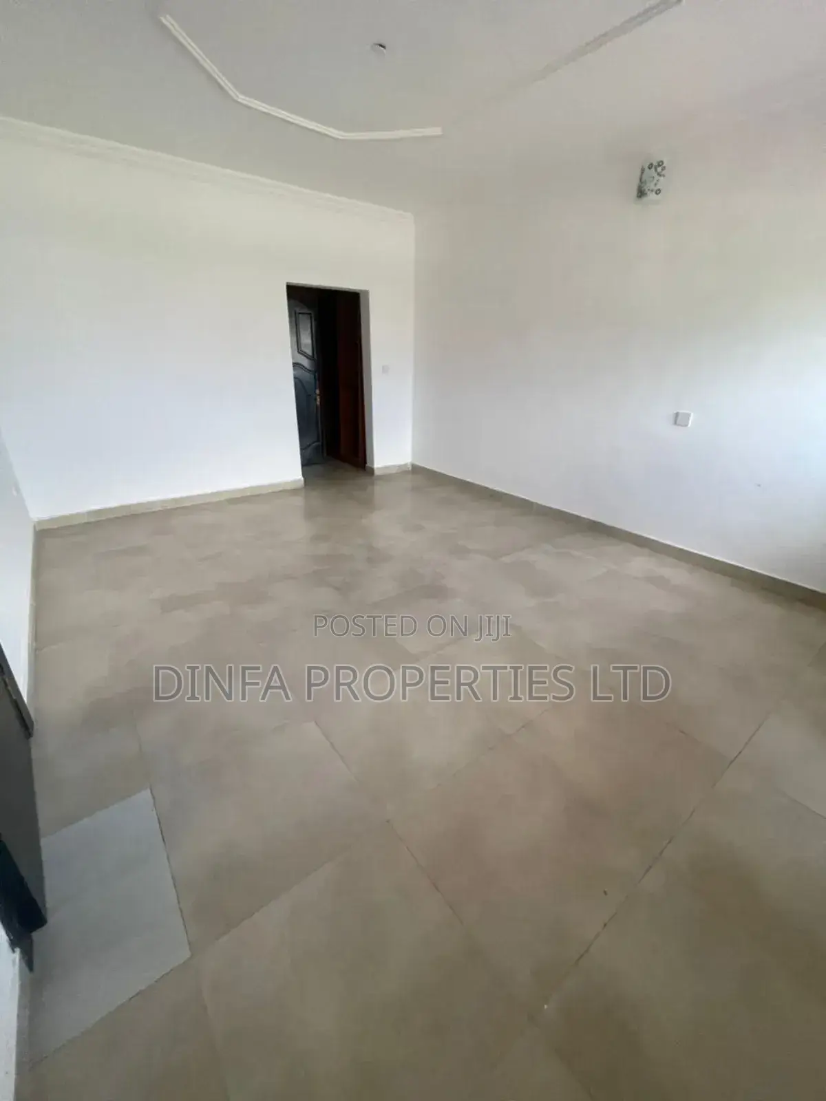 Studio Apartment in Prime Water View, Chevron for rent in Chevron