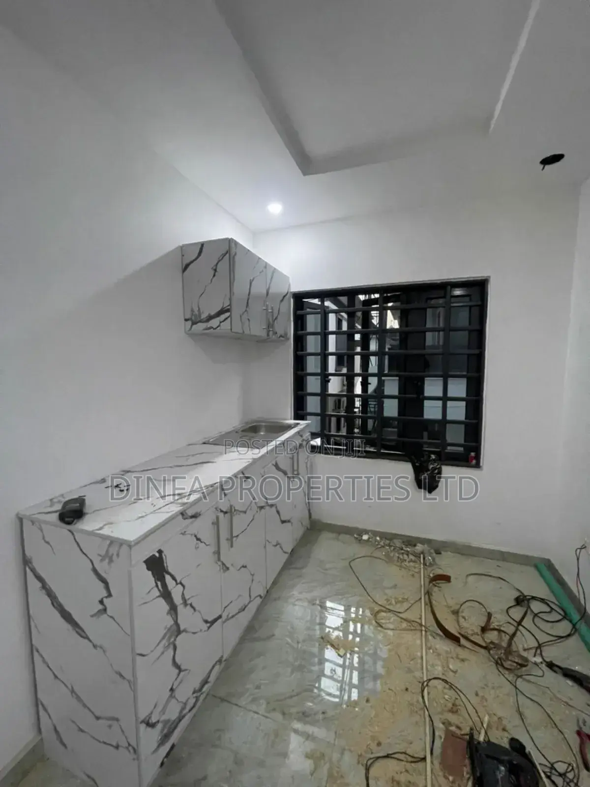 Studio Apartment in Prime Water View, Chevron for rent in Chevron