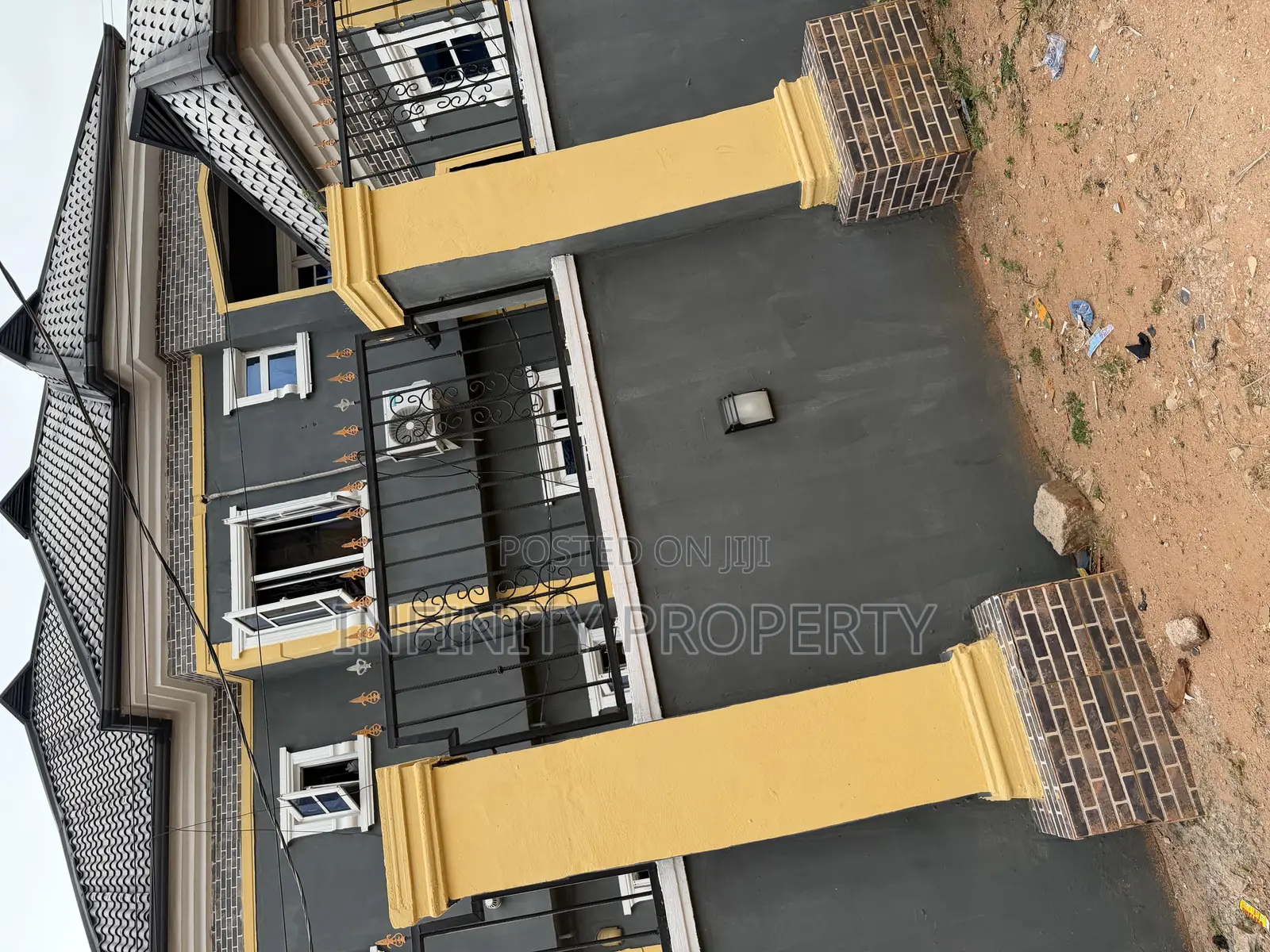 3bdrm Block of Flats in Benin City for sale in Benin City
