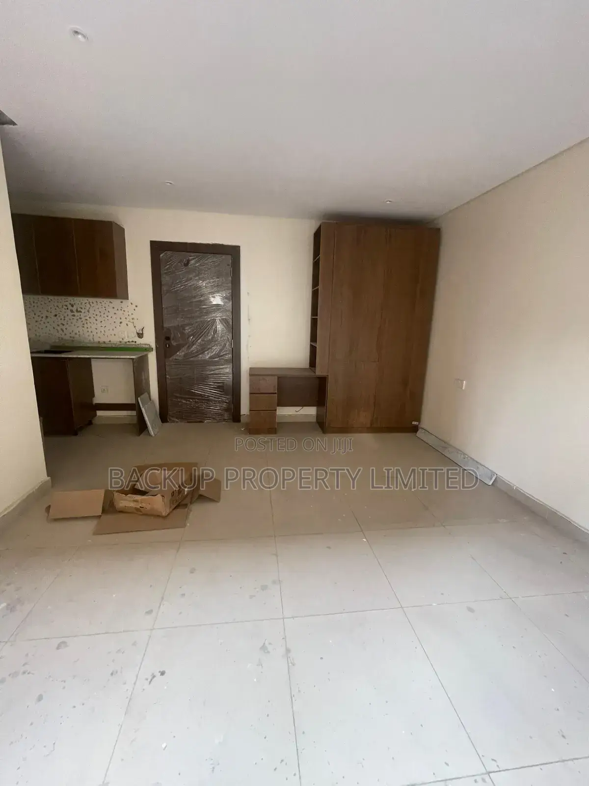 Studio Apartment in Yaba for sale in Yaba