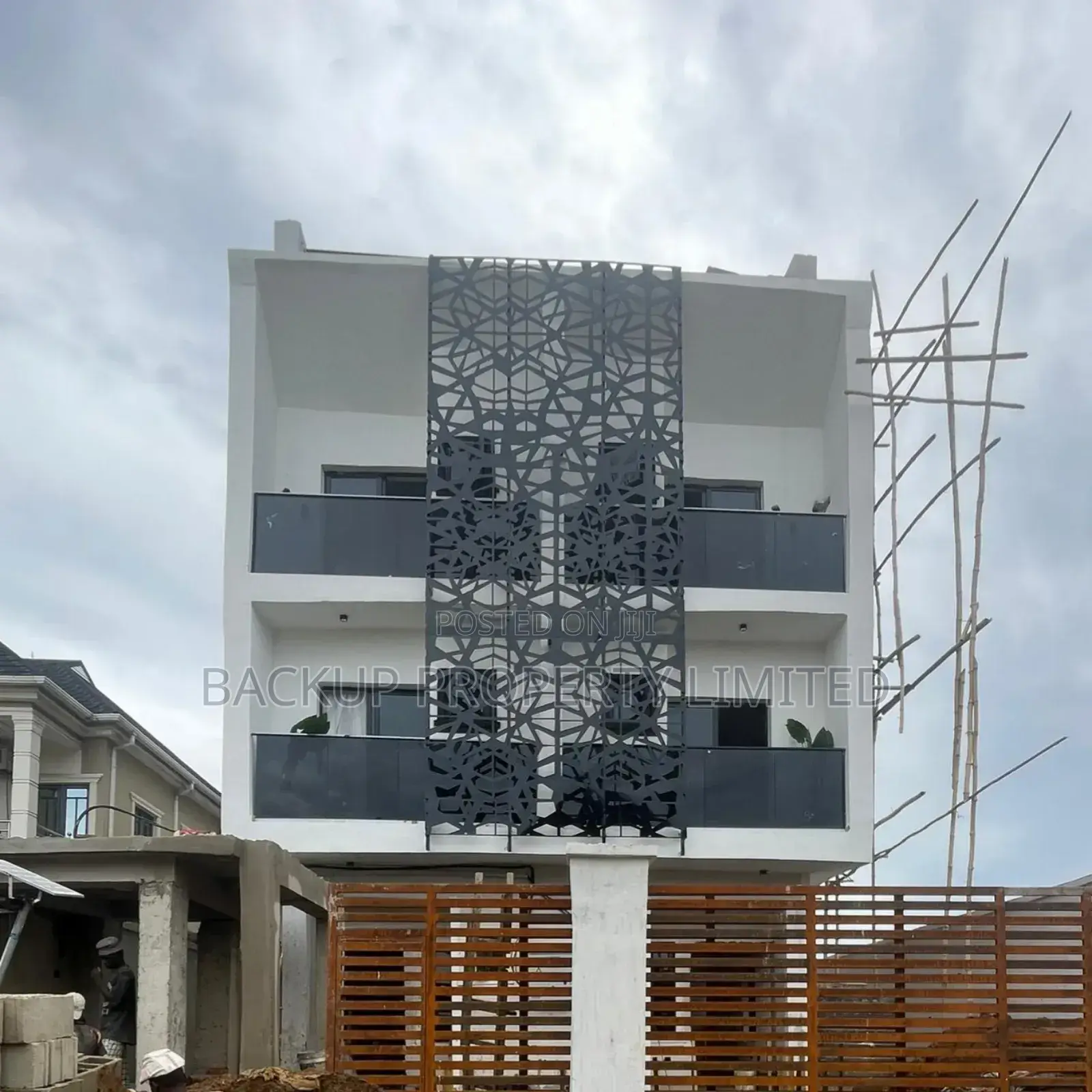 Furnished Studio Apartment in Shomolu / Shomolu for sale in Shomolu / Shomolu