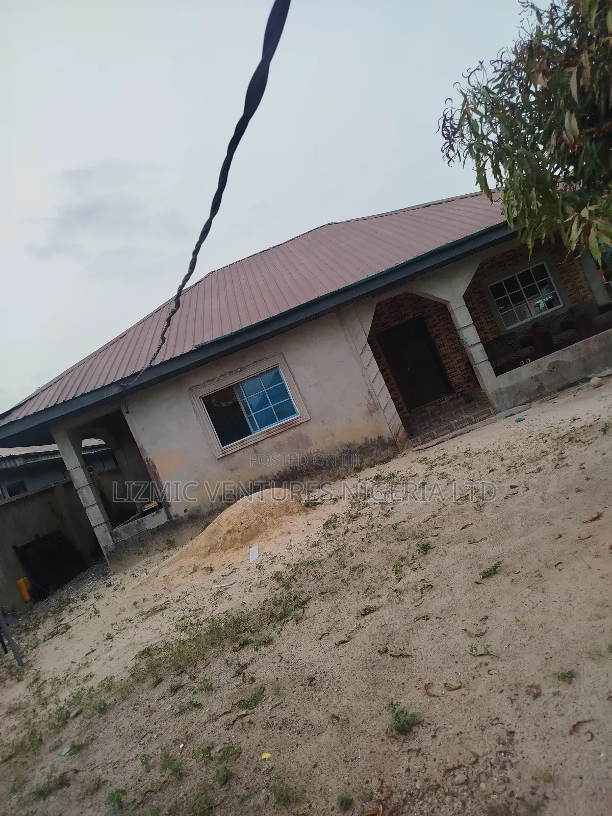3bdrm Bungalow in Greenlite, Lekki Expressway for sale in Lekki Expressway