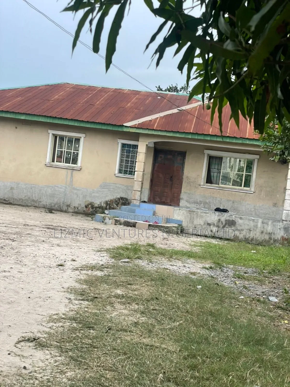 3bdrm Bungalow in Greenlite, Lekki Expressway for sale in Lekki Expressway