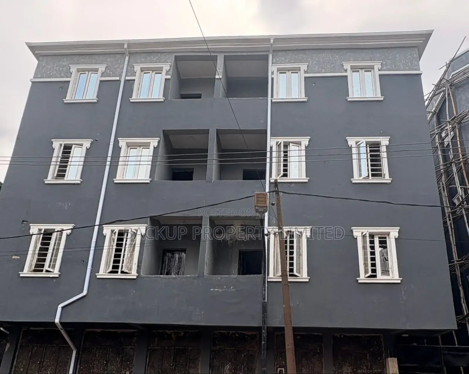 1bdrm Apartment in Alagomeji for sale in Alagomeji