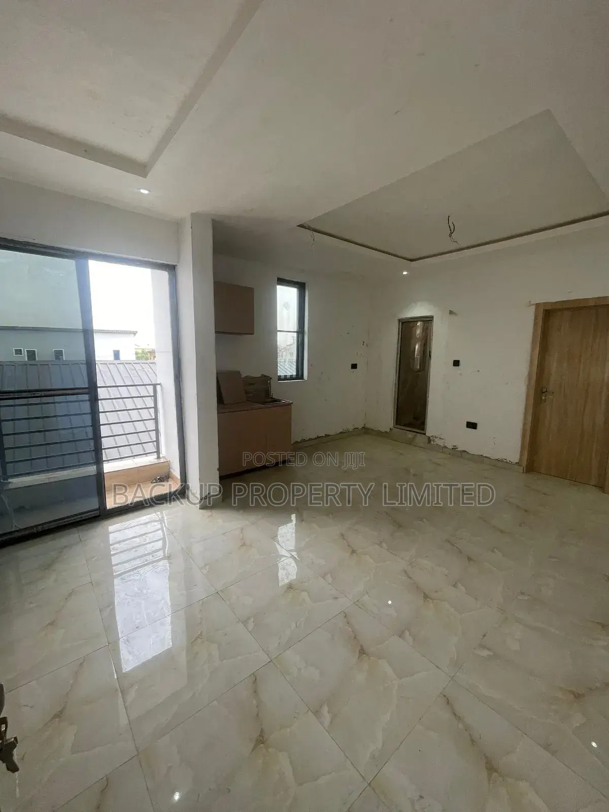 Mini Flat in Yaba for sale in Yaba