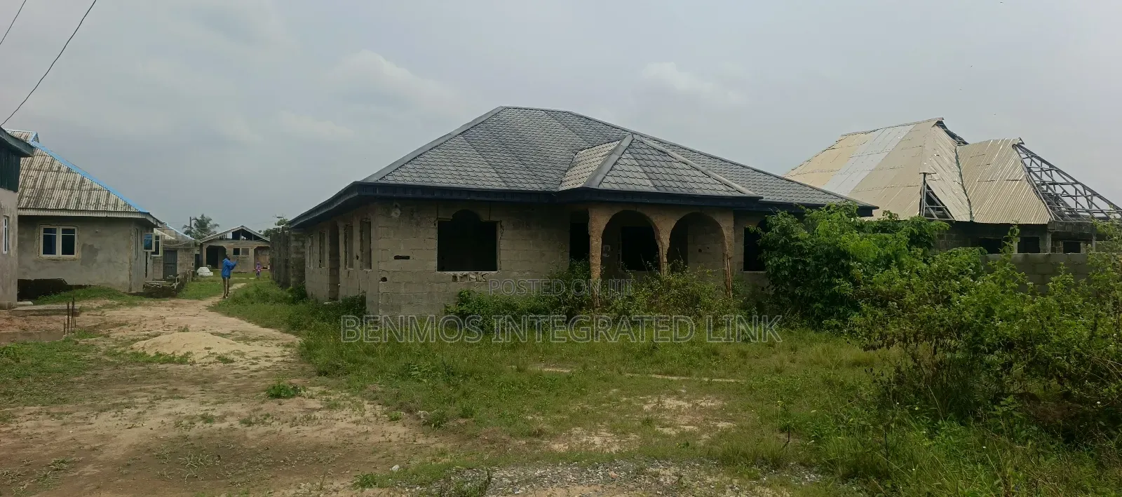 4bdrm Bungalow In Ajebo, Ikorodu For Sale in Ikorodu