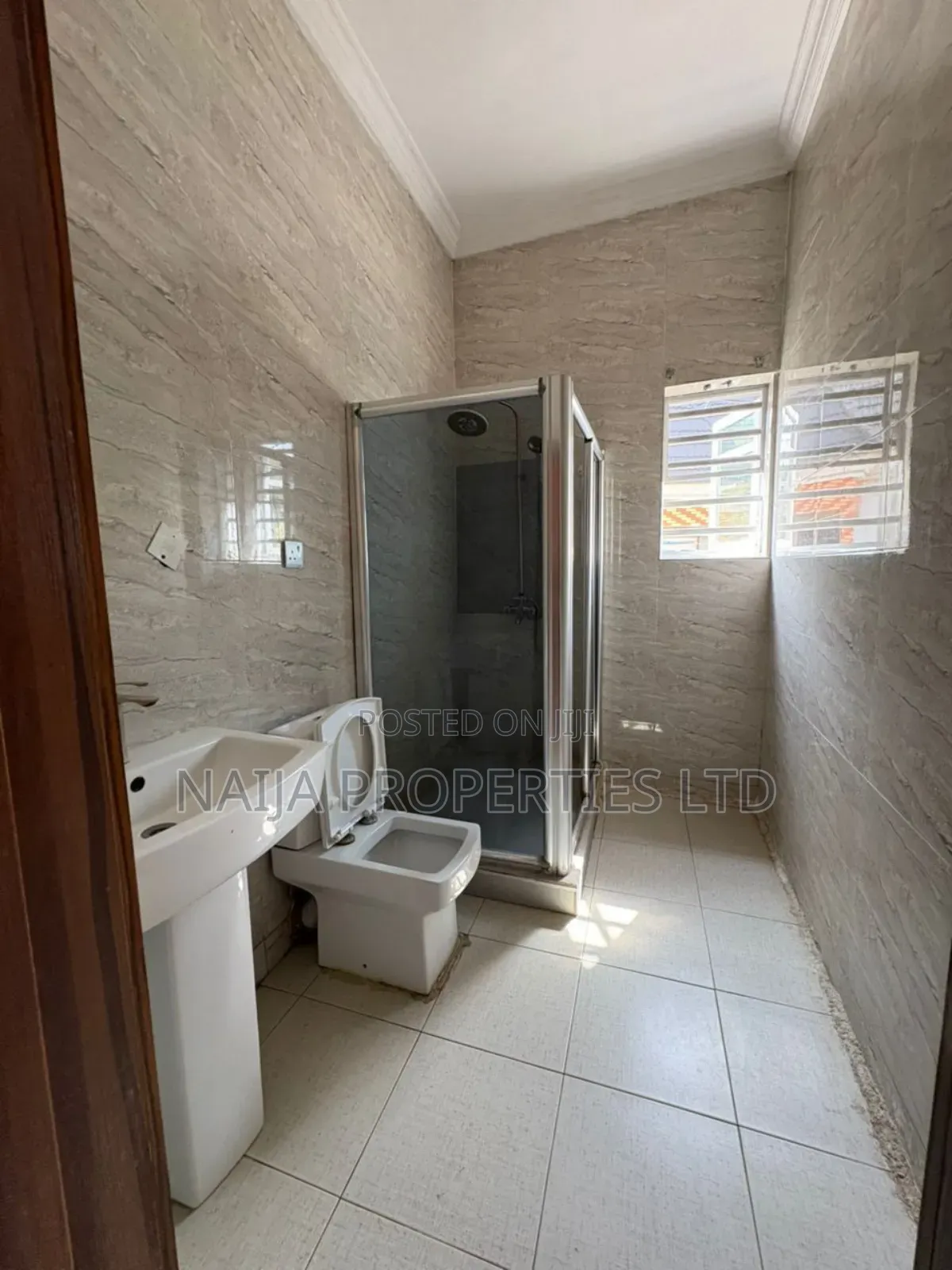 1bdrm Shared Apartment in Lekki County for rent in Lekki Phase 1