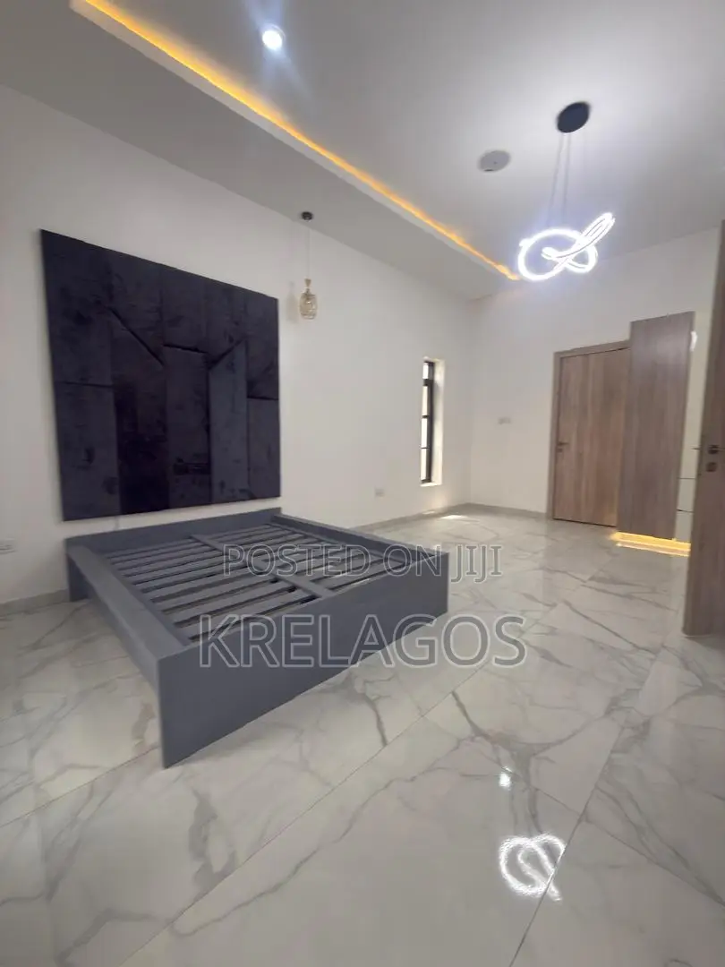 5bdrm Duplex in Osapa london for sale in Osapa london