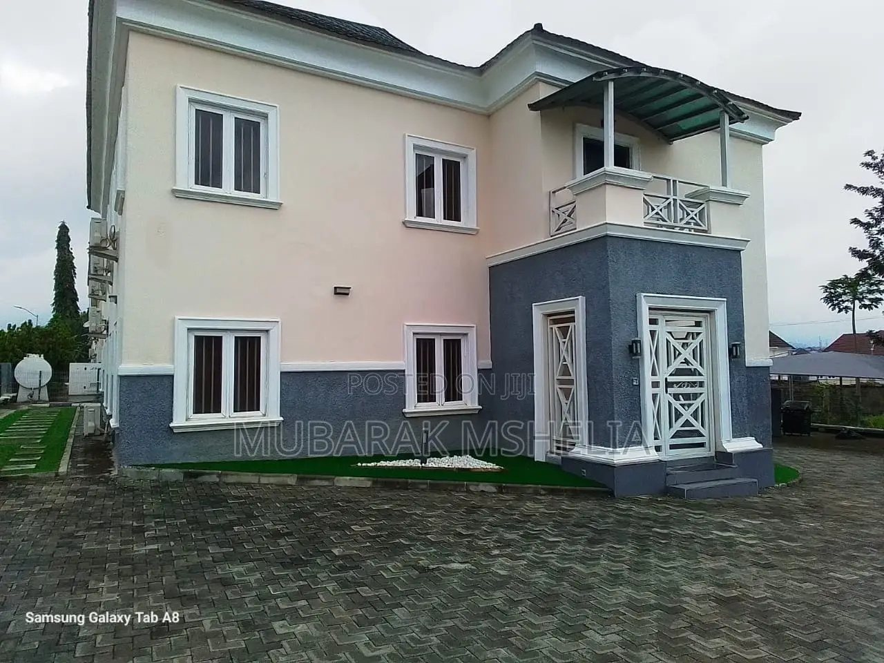 Furnished 5bdrm Duplex in Life Camp for sale in Life Camp