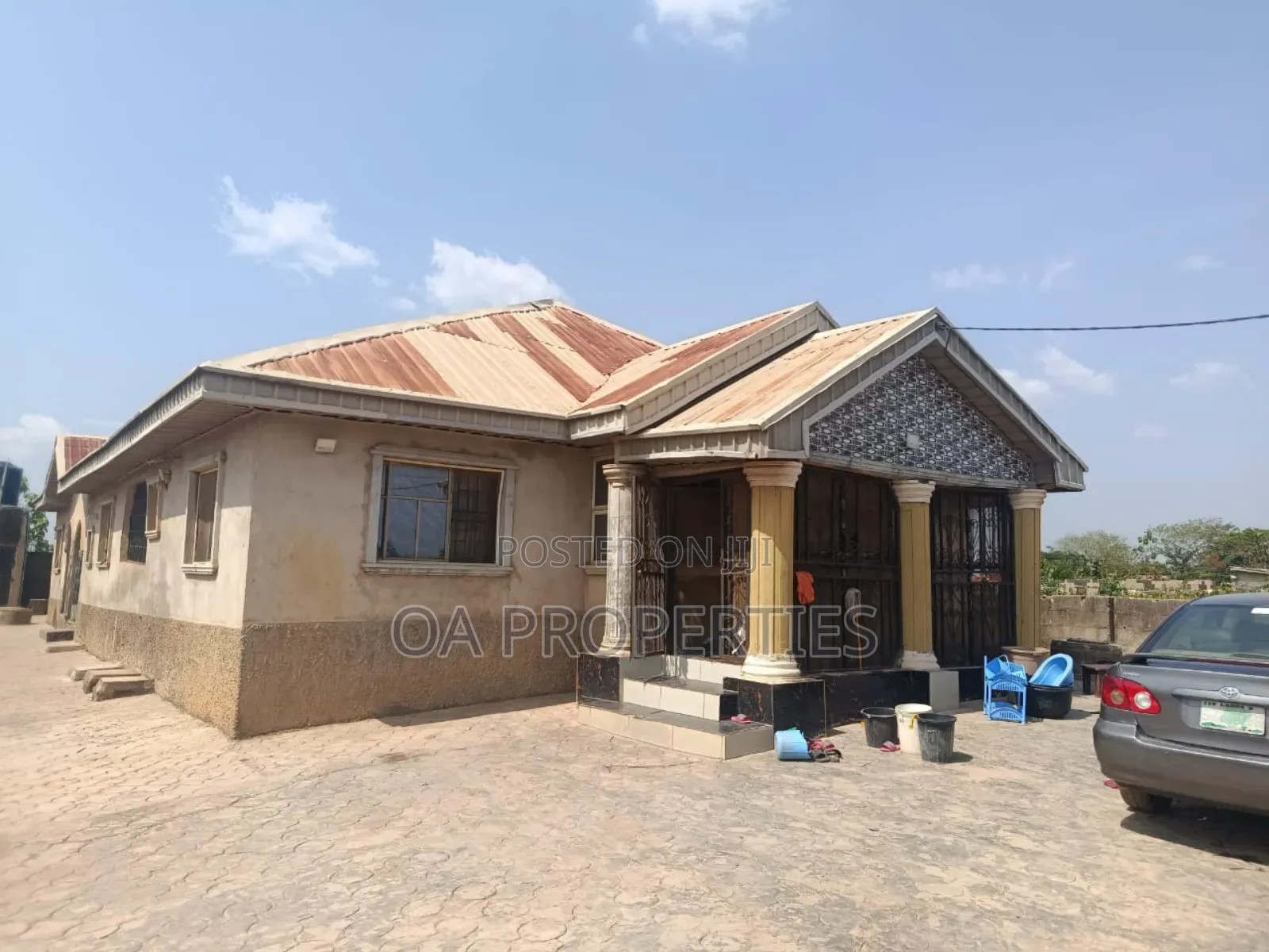 7bdrm Bungalow in Lifeforte, Ibadan for sale in Ibadan