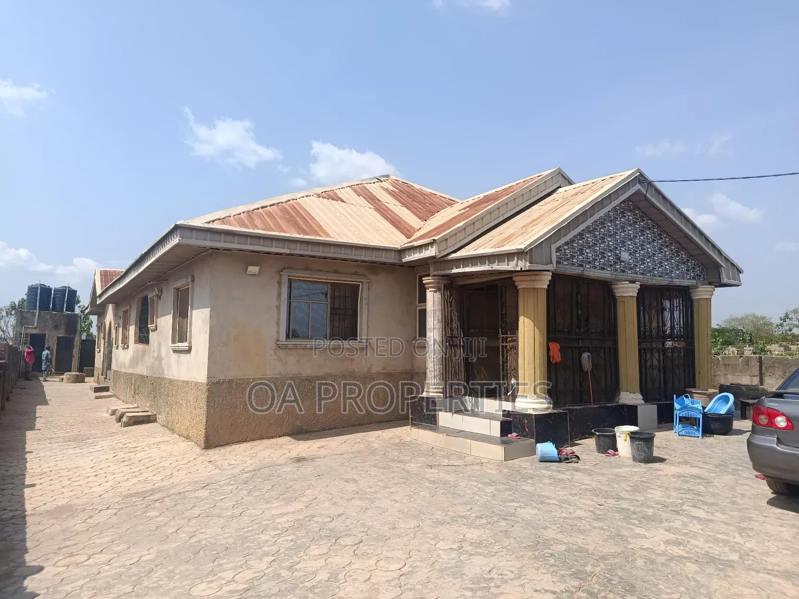 7bdrm Bungalow in Lifeforte, Ibadan for sale in Ibadan