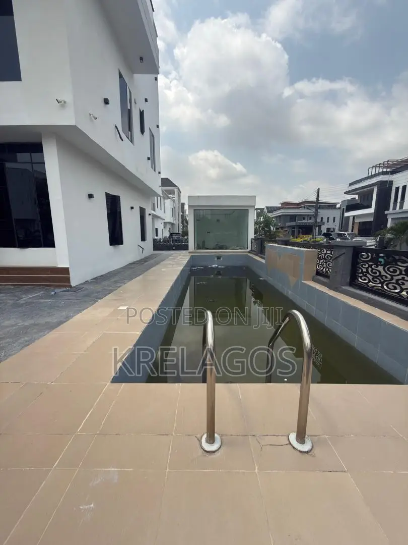 4bdrm Duplex in Osapa london for sale in Osapa london