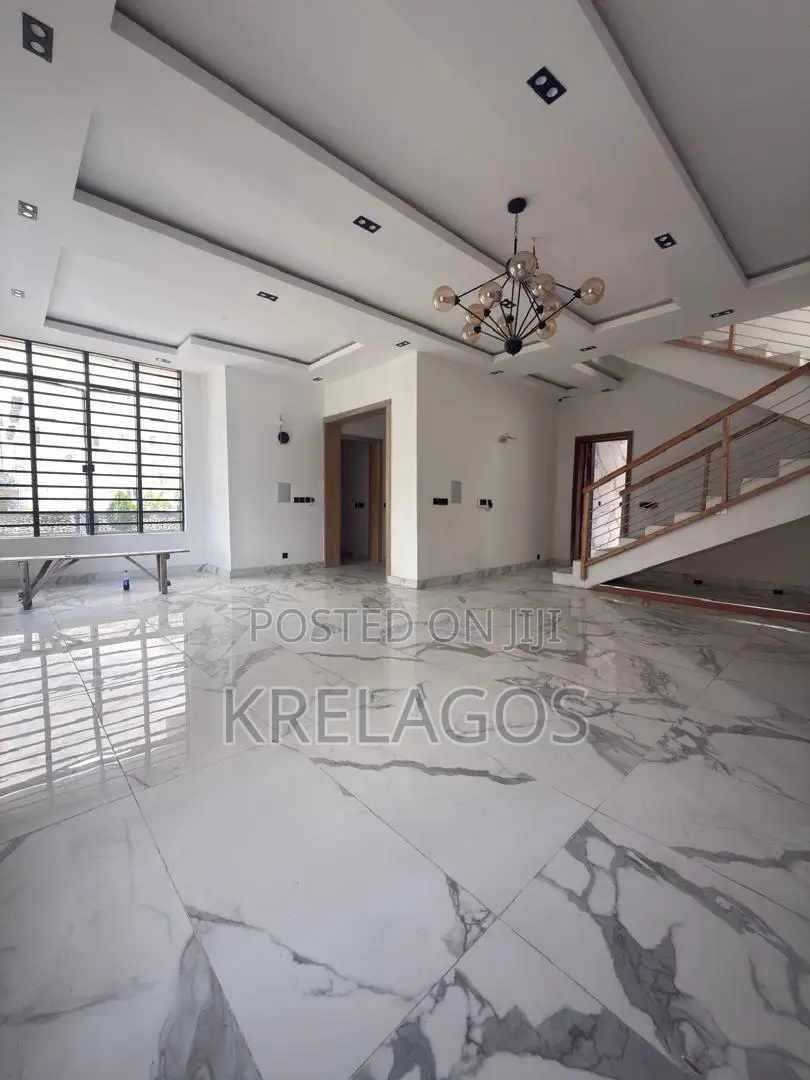 4bdrm Duplex in Osapa london for sale in Osapa london