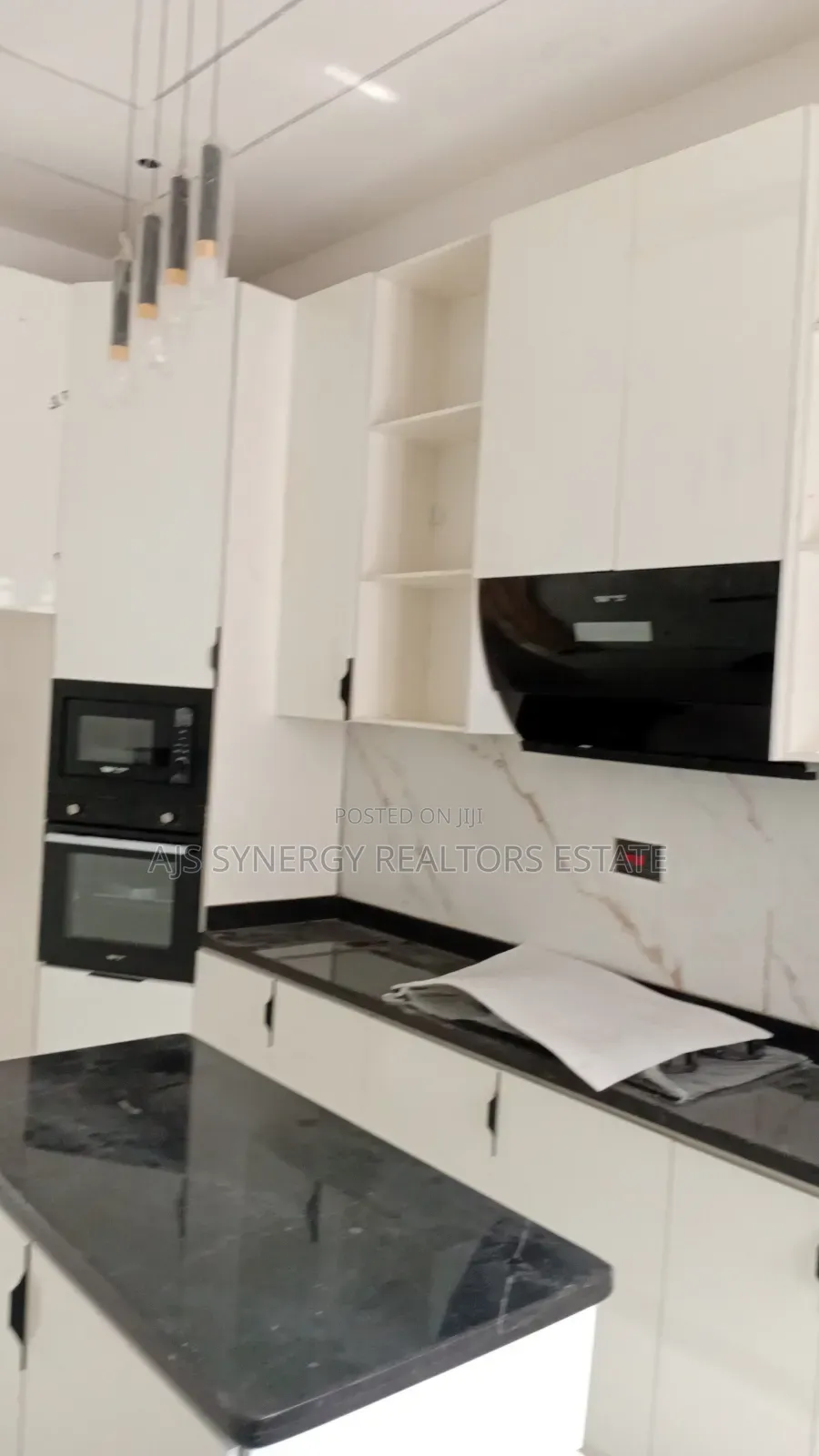 4bdrm Duplex in Lekki for sale in Lekki
