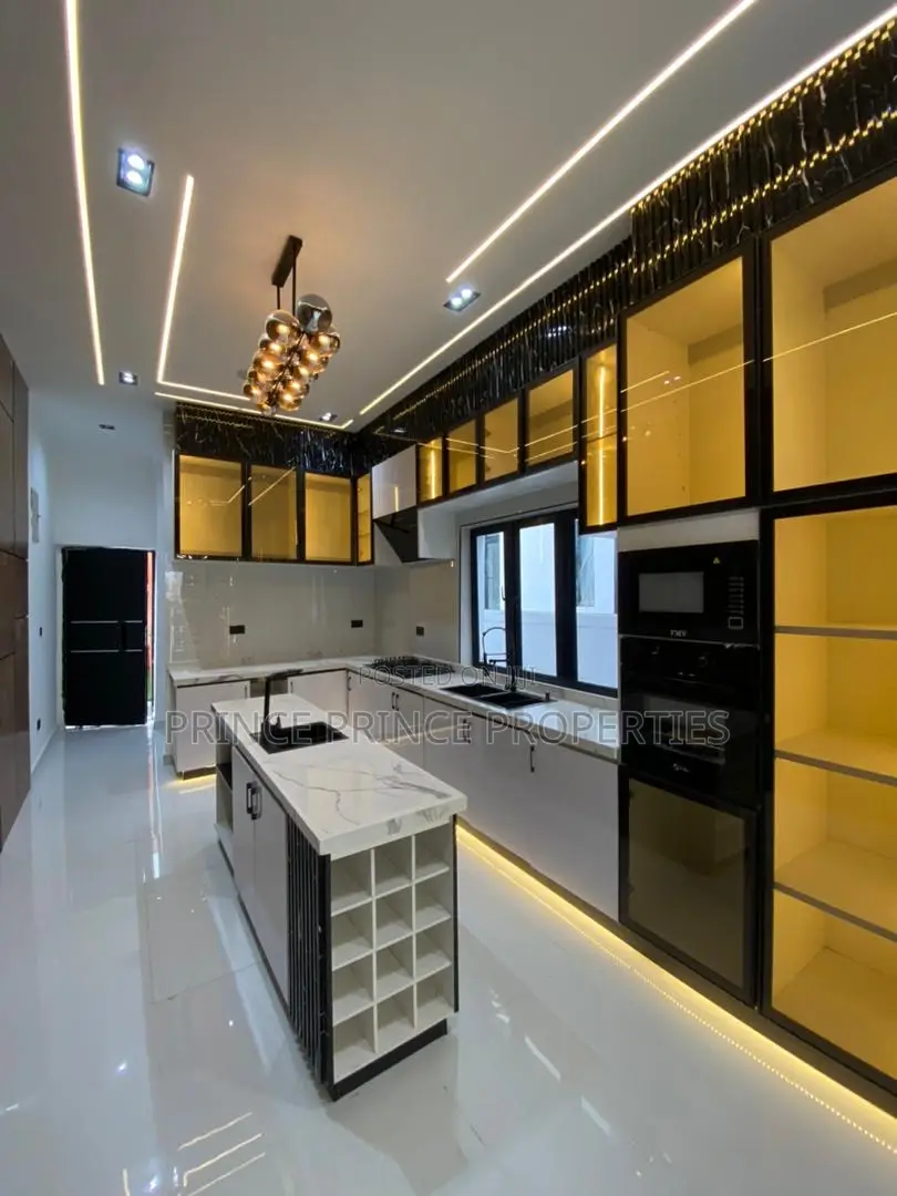 Furnished 5bdrm Duplex in Lekki Ikota for sale in Lekki