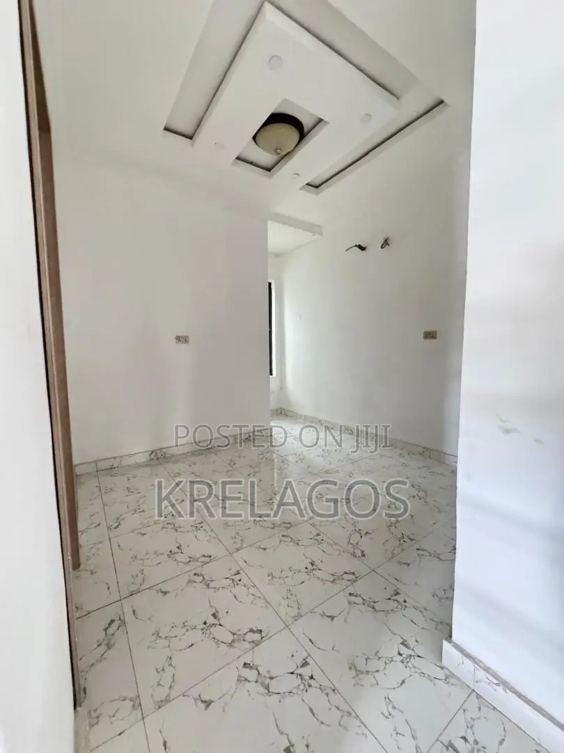5bdrm Duplex in Sangotedo for sale in Sangotedo