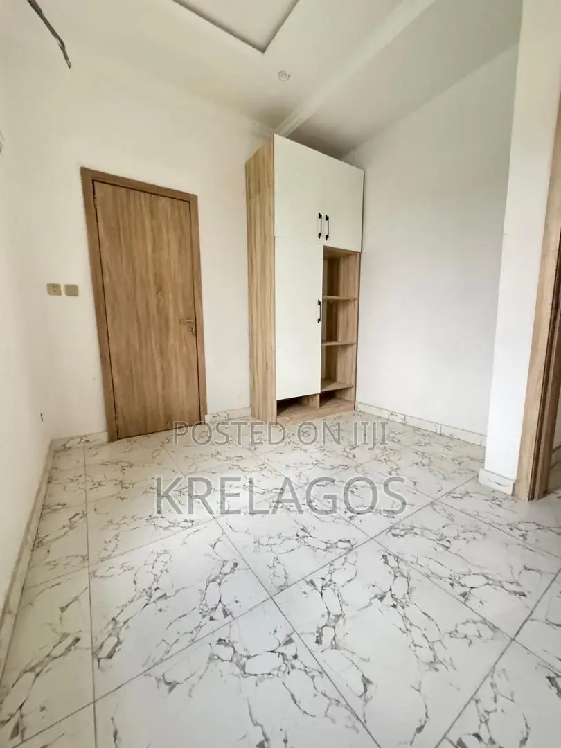 5bdrm Duplex in Sangotedo for sale in Sangotedo