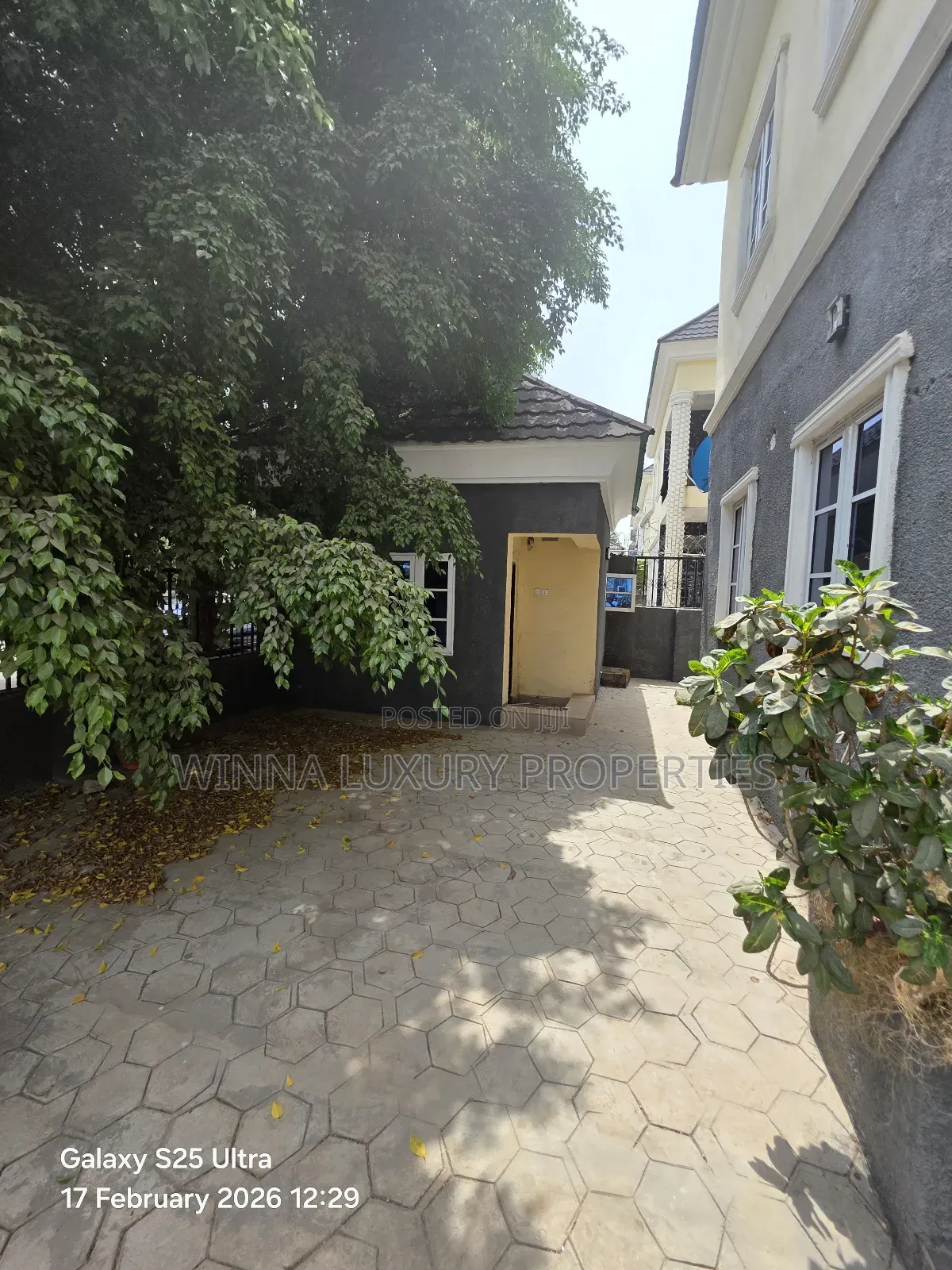 4bdrm Duplex in Urban Dwell, Lugbe District for rent in Lugbe District
