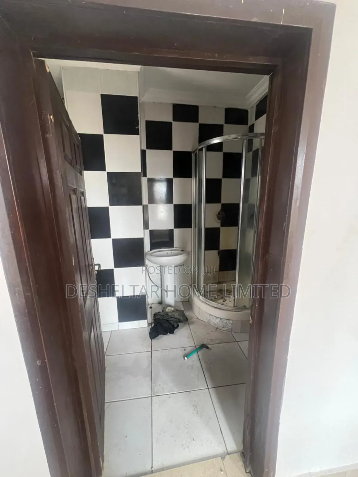 3bdrm Shared Apartment in Southern View Estate, Chevron for rent in Chevron