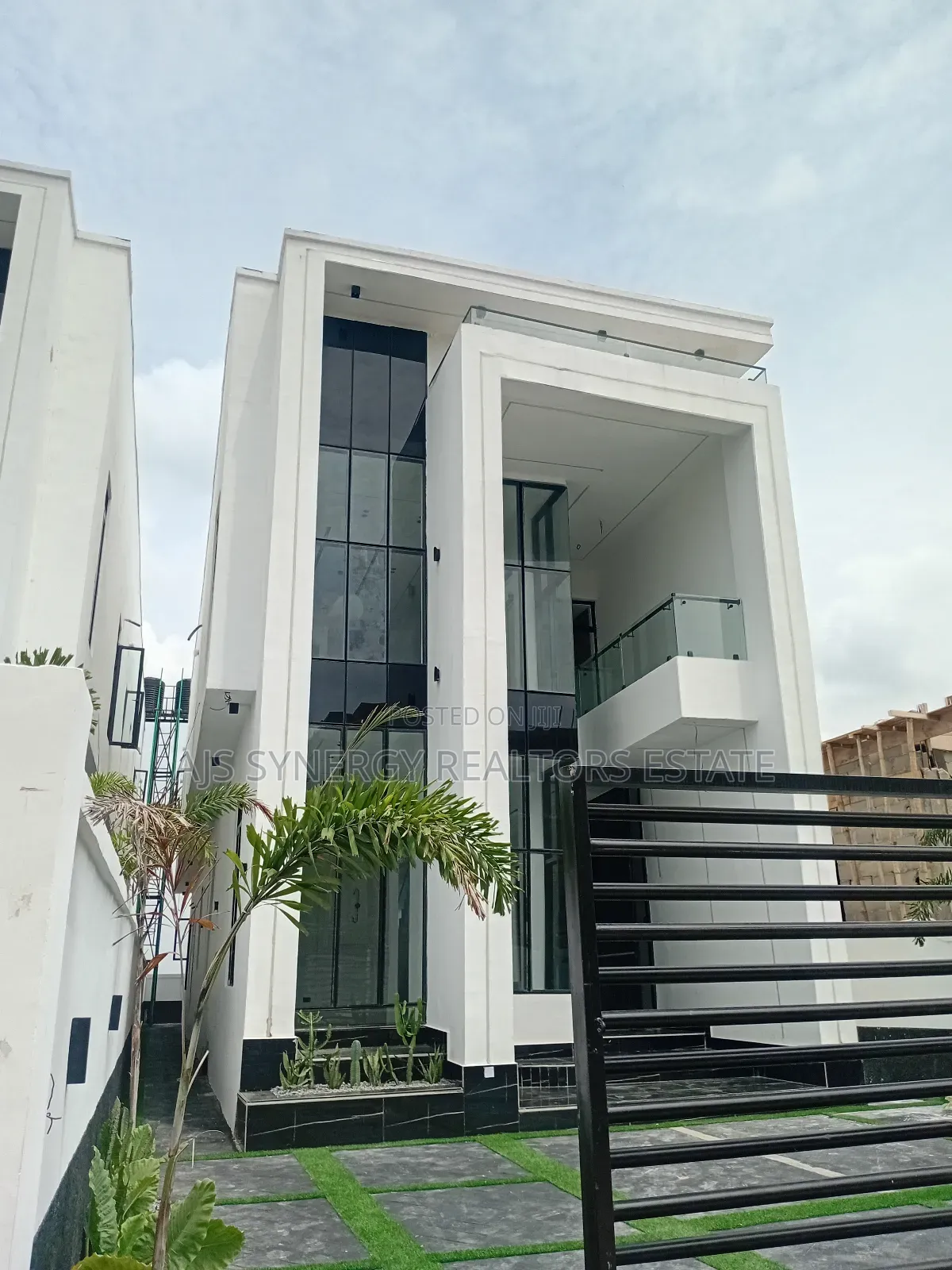 5bdrm Duplex in Ado / Ajah for sale in Ado / Ajah