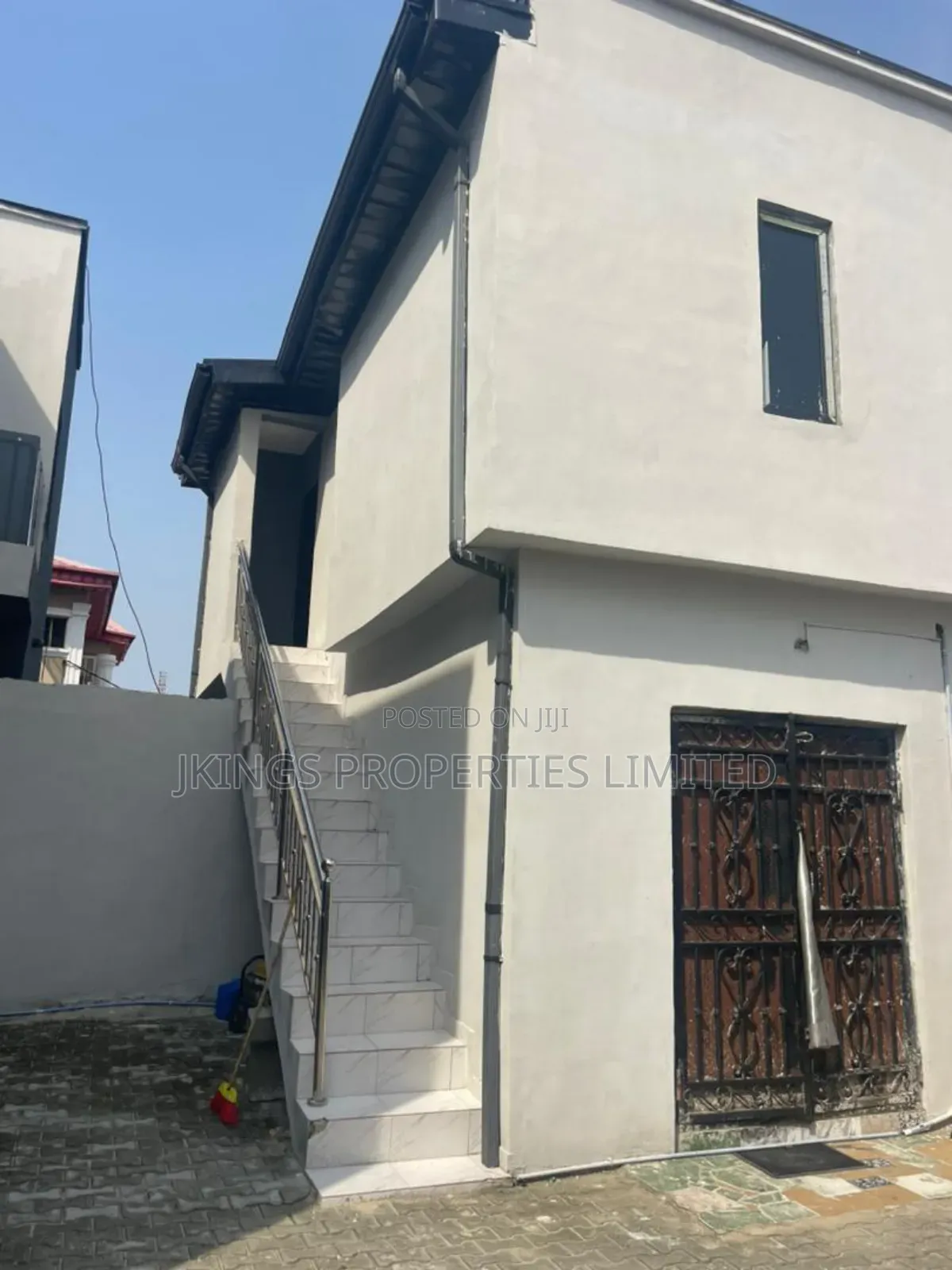 3bdrm Duplex in Badore for sale in Badore