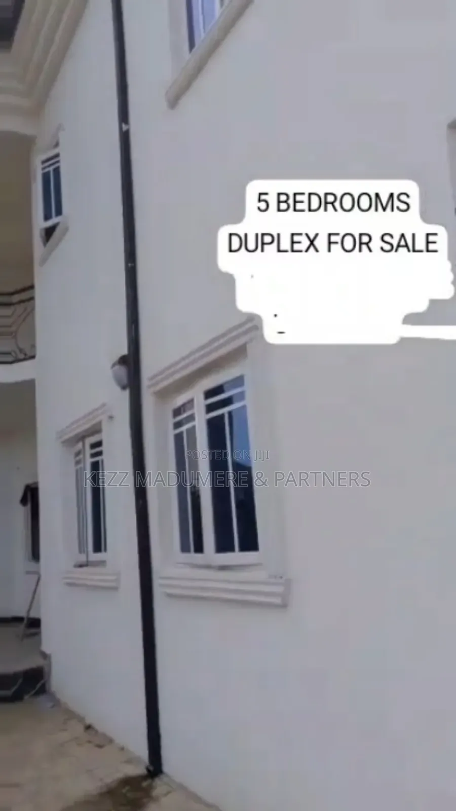 5bdrm Duplex in Inside An Estate In for sale in Umuahia