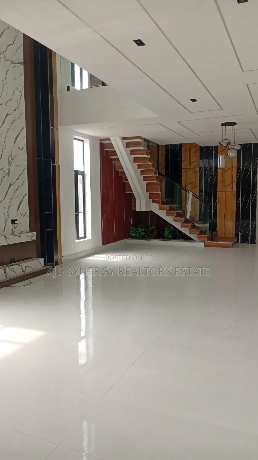 5bdrm Duplex in Ado / Ajah for sale in Ado / Ajah