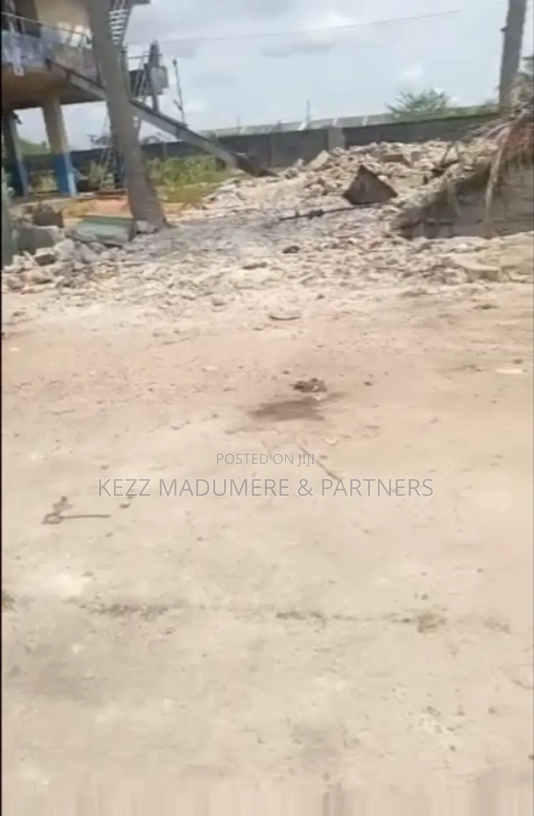 For Sale : 2 Plots on Sars Road, Rumuaghhlu,Ph in Port-Harcourt