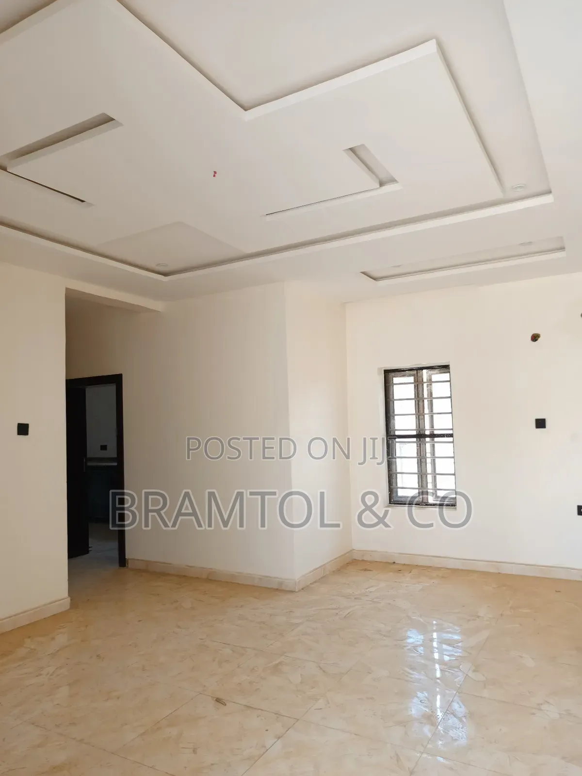 2bdrm Block of Flats in Wuye for rent in Wuye
