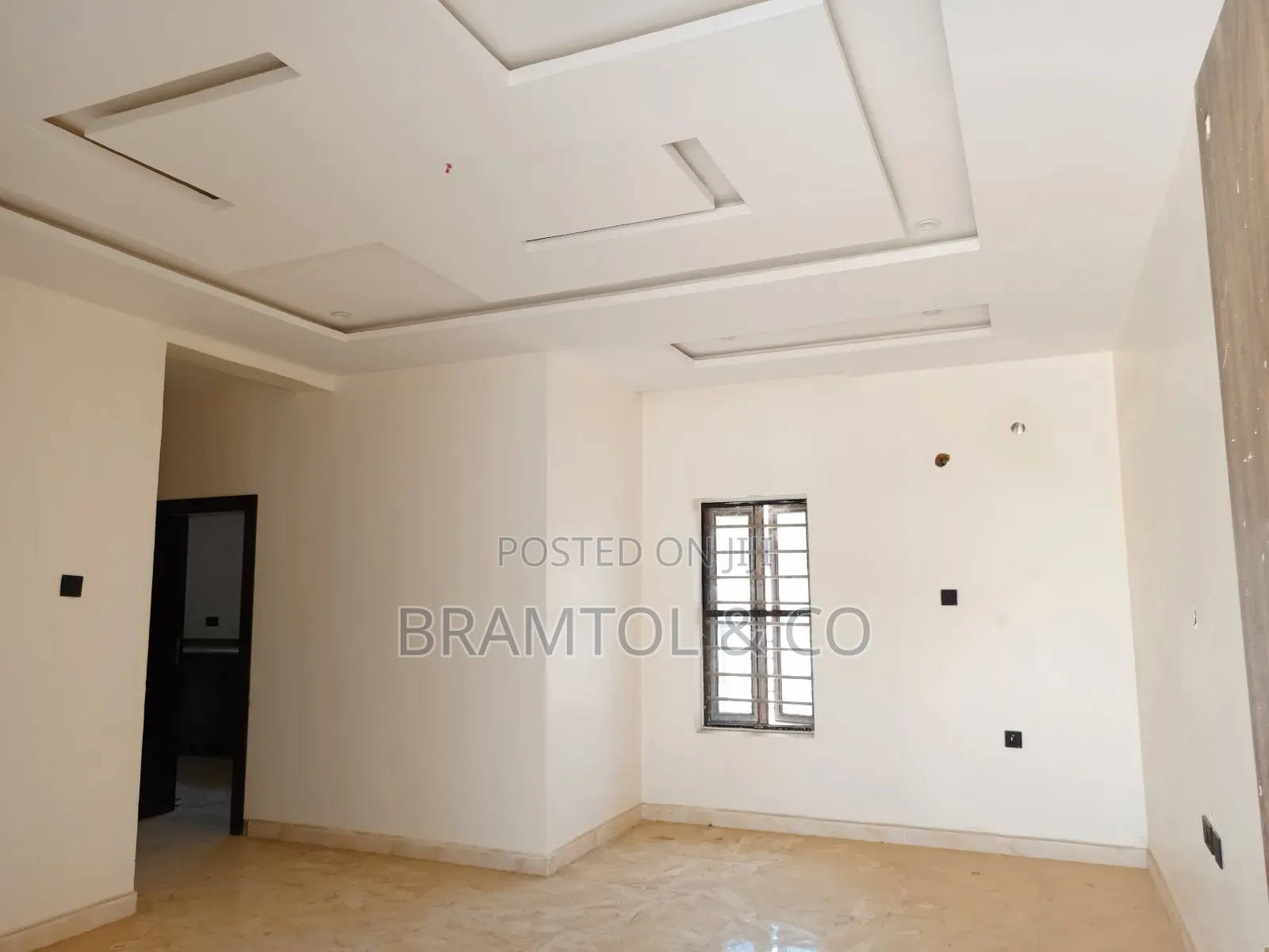 2bdrm Block of Flats in Wuye for rent in Wuye