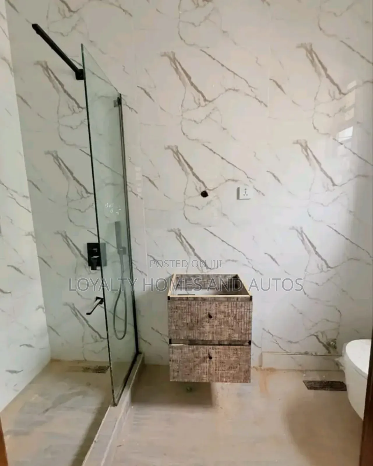 4bdrm Duplex in Osapa london for sale in Osapa london