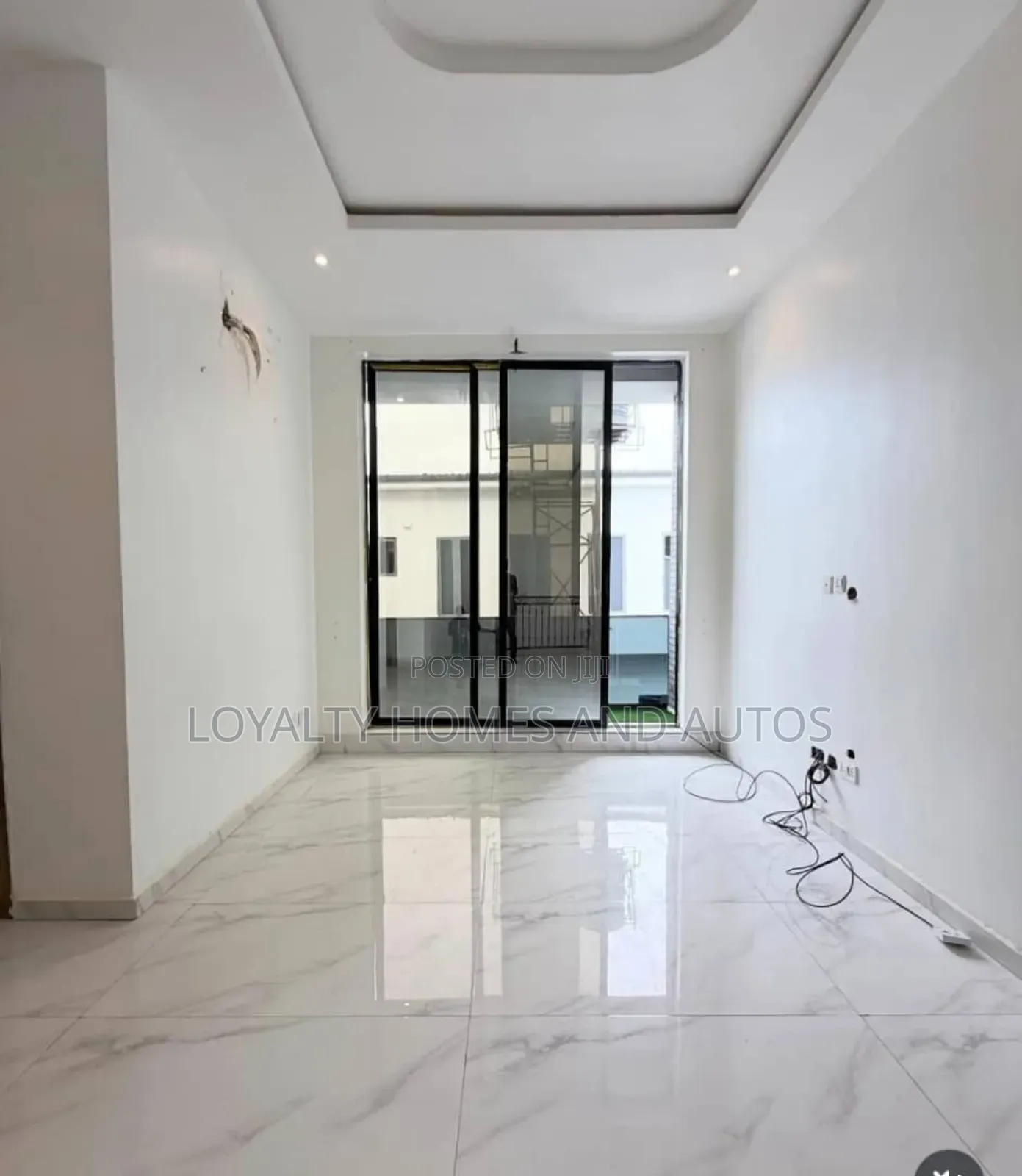 5bdrm Duplex in Adeniyi Jones for sale in Adeniyi Jones