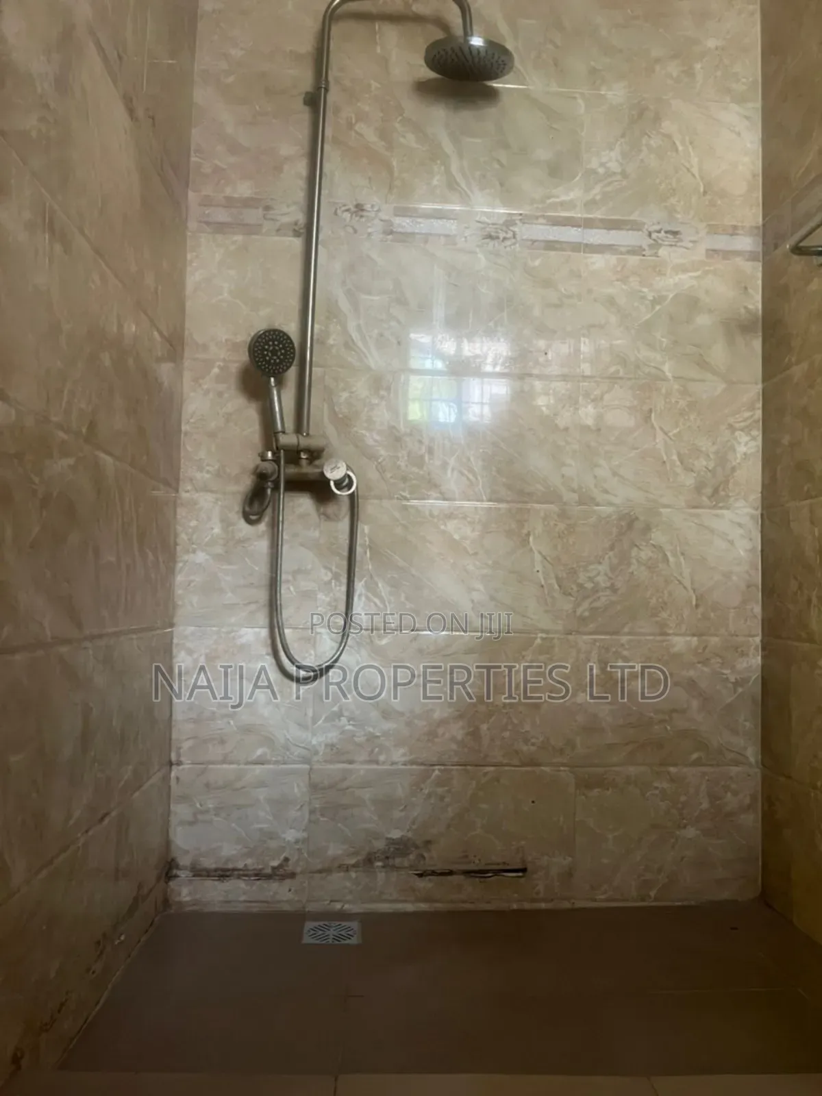 1bdrm Shared Apartment in Ologolo, Lekki for rent in Lekki