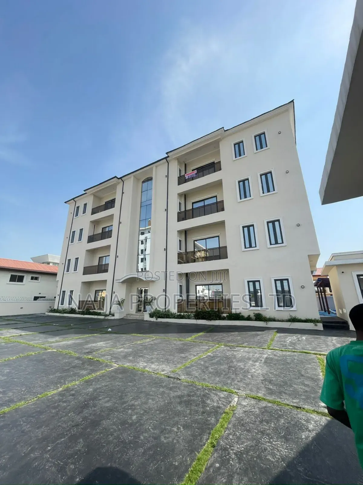 3bdrm Apartment in Lekki Phase 1 for rent in Lekki Phase 1