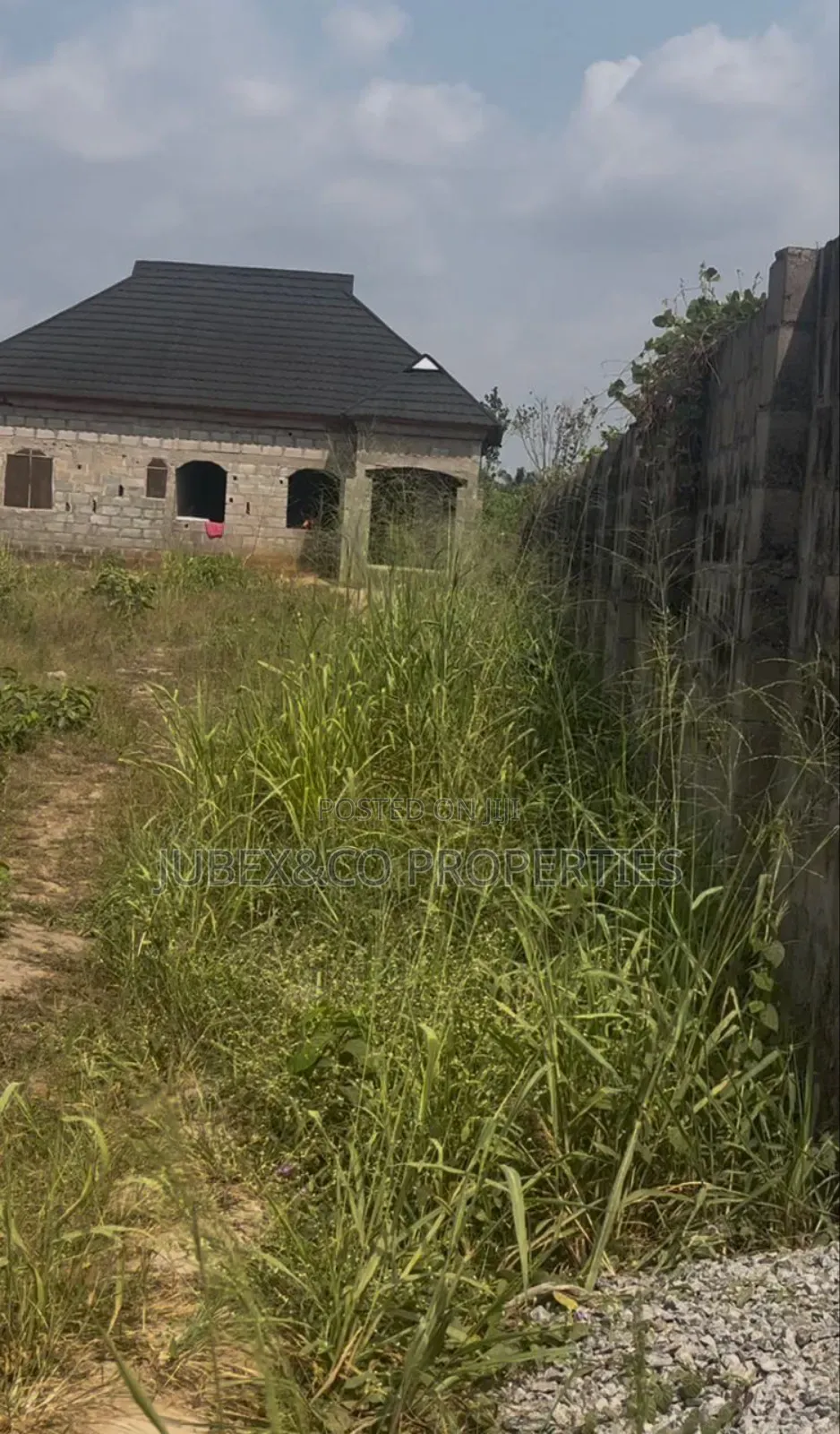 3bdrm Bungalow in Ayetoro After Mowe, Obafemi-Owode for sale in Obafemi-Owode