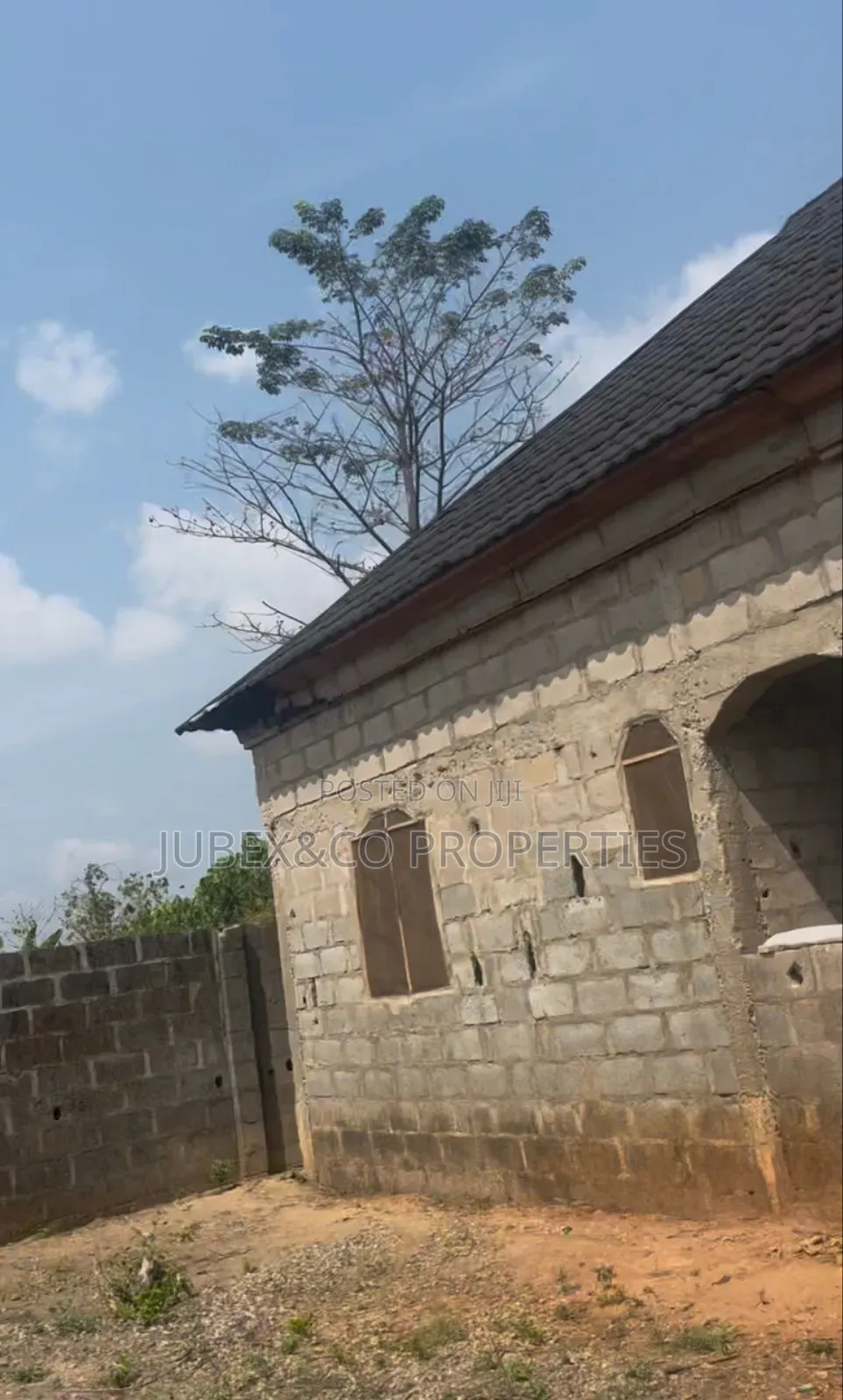 3bdrm Bungalow in Ayetoro After Mowe, Obafemi-Owode for sale in Obafemi-Owode