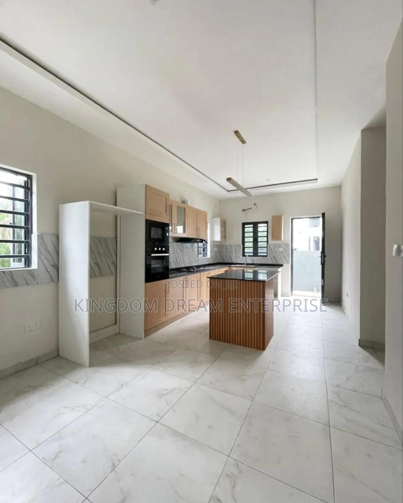 5bdrm Duplex in Lekki County for rent in Lekki