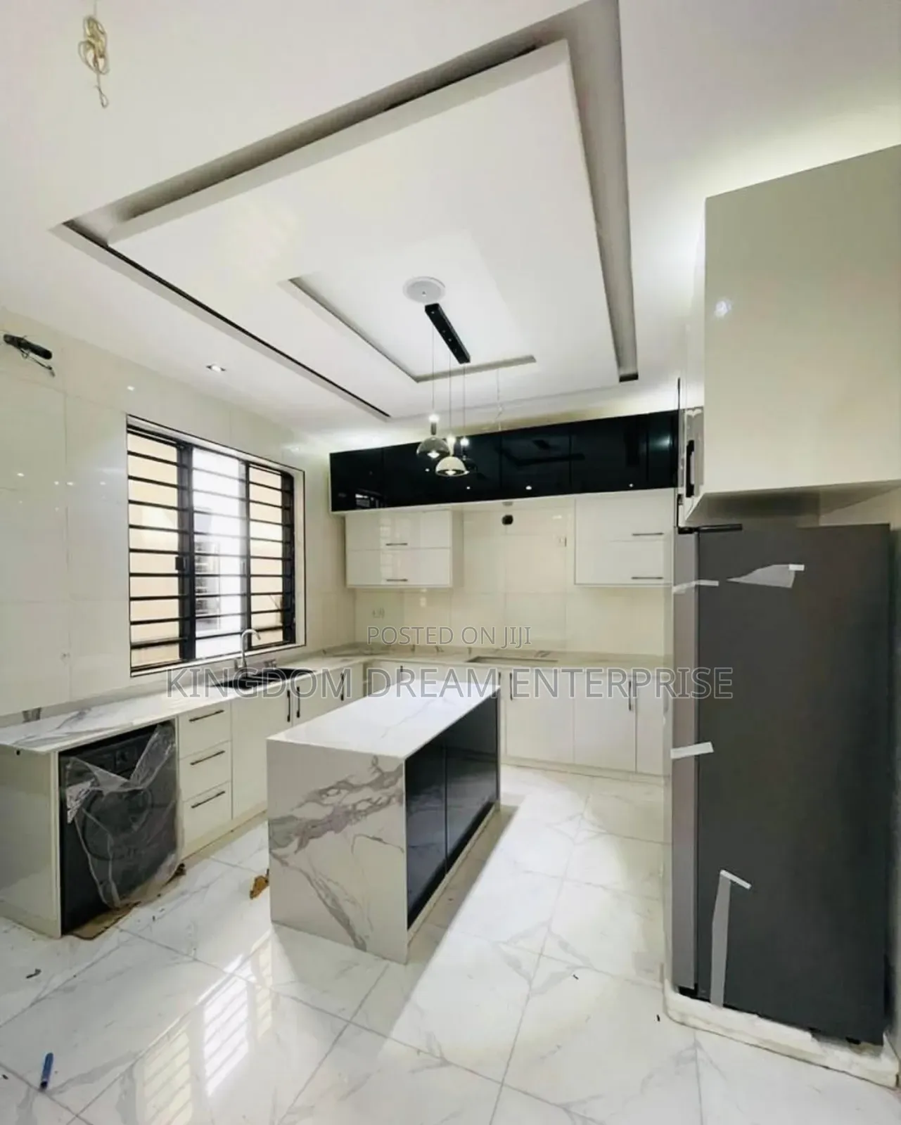 5bdrm Duplex in Chevron, Lekki for rent in Lekki