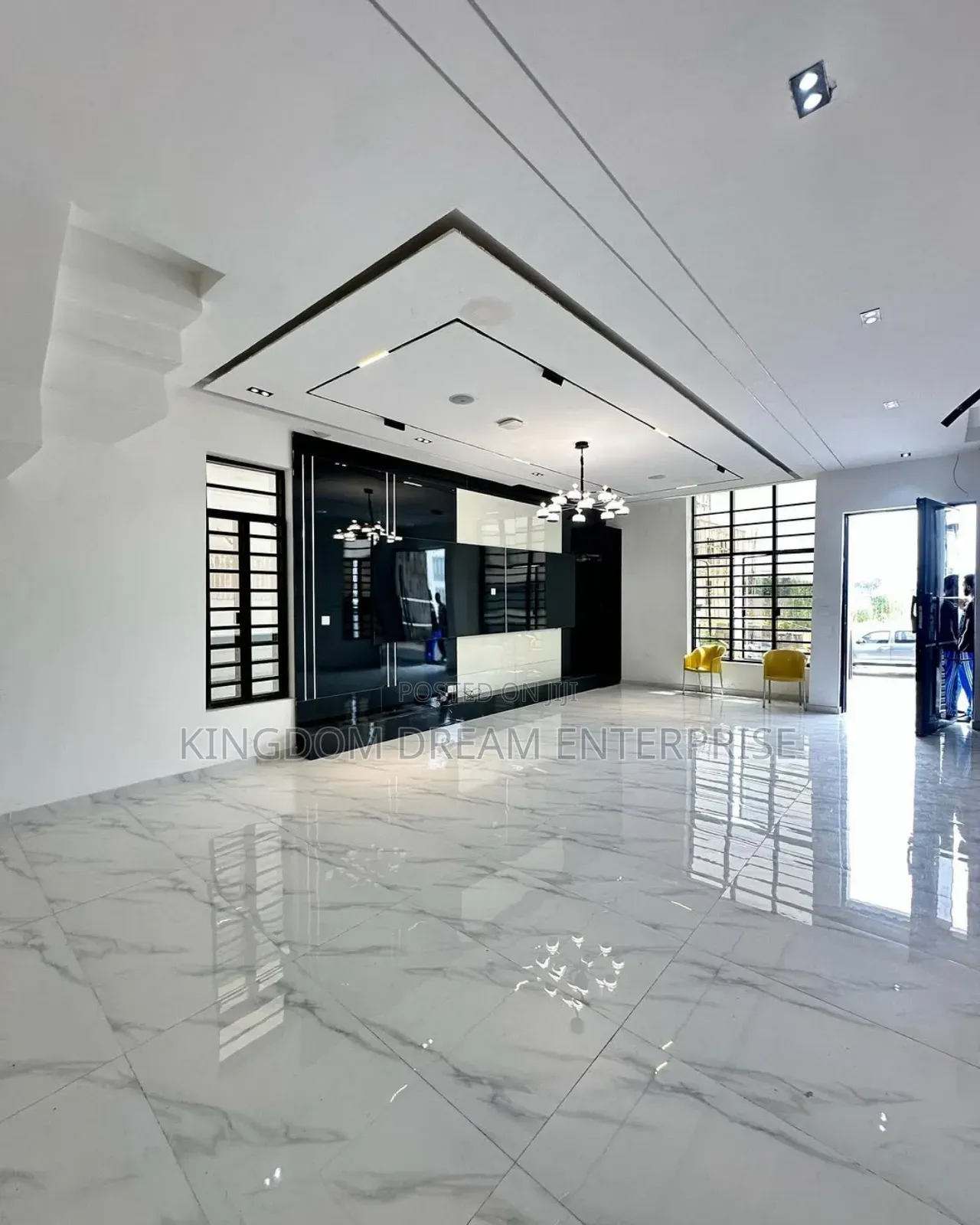 5bdrm Duplex in Chevron, Lekki for rent in Lekki