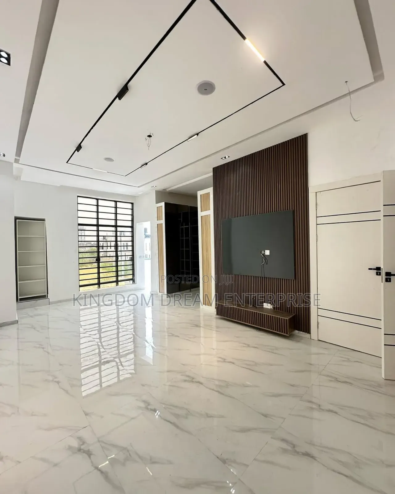 5bdrm Duplex in Chevron, Lekki for rent in Lekki