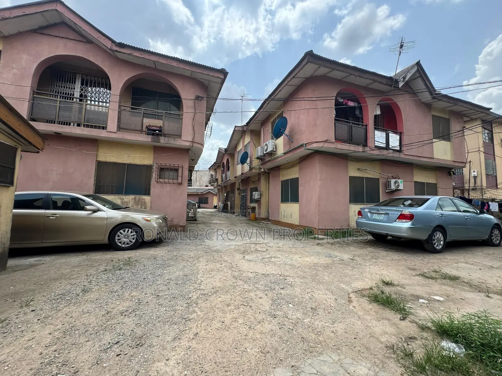 3bdrm Block of Flats in Ogba for sale in Ogba