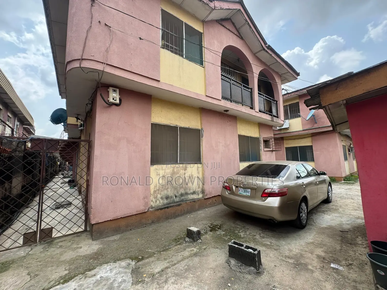 3bdrm Block of Flats in Ogba for sale in Ogba