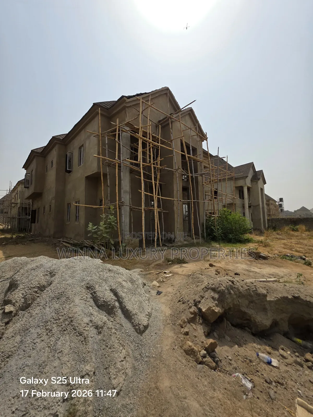 6bdrm Duplex in Diamond City, Lugbe District for sale in Lugbe District