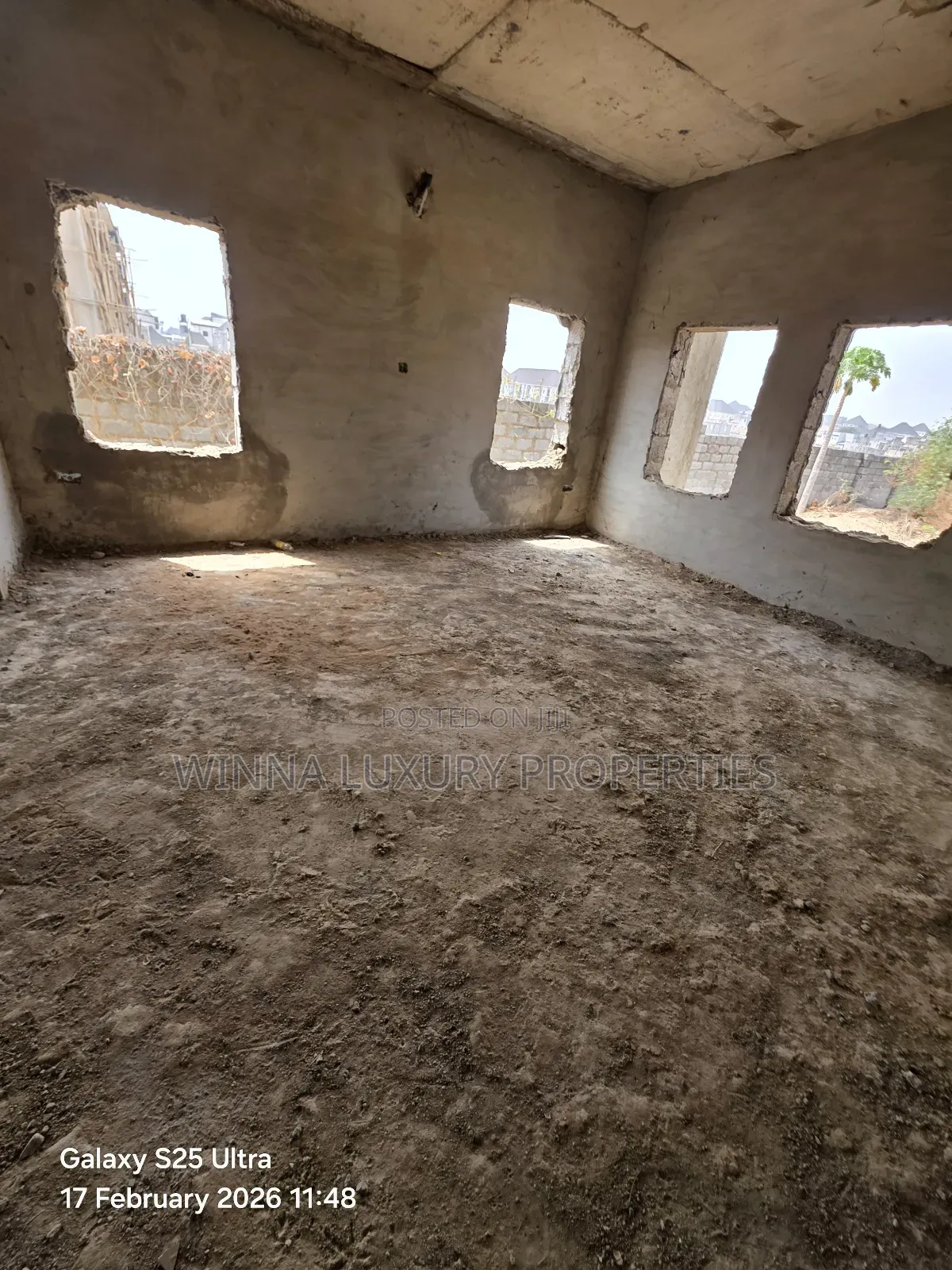 6bdrm Duplex in Diamond City, Lugbe District for sale in Lugbe District