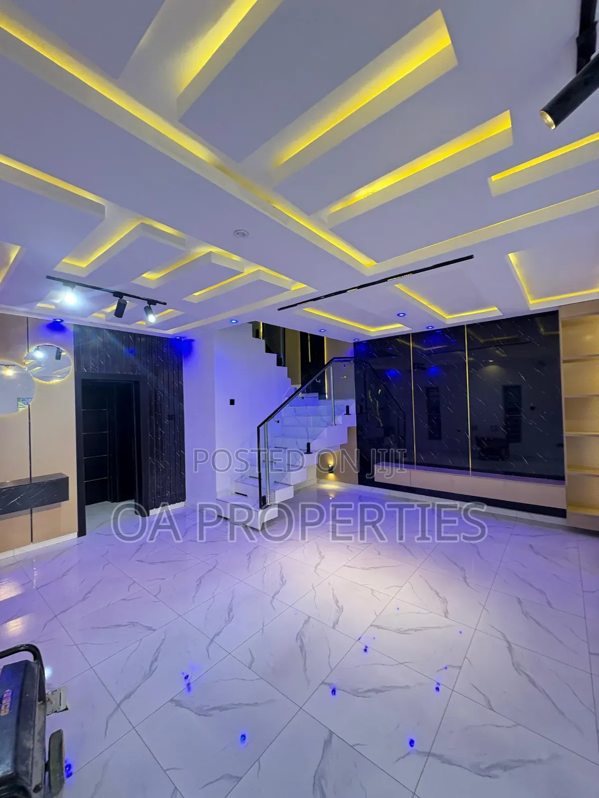 5bdrm Duplex in Amazing Grace, Agege for sale in Agege