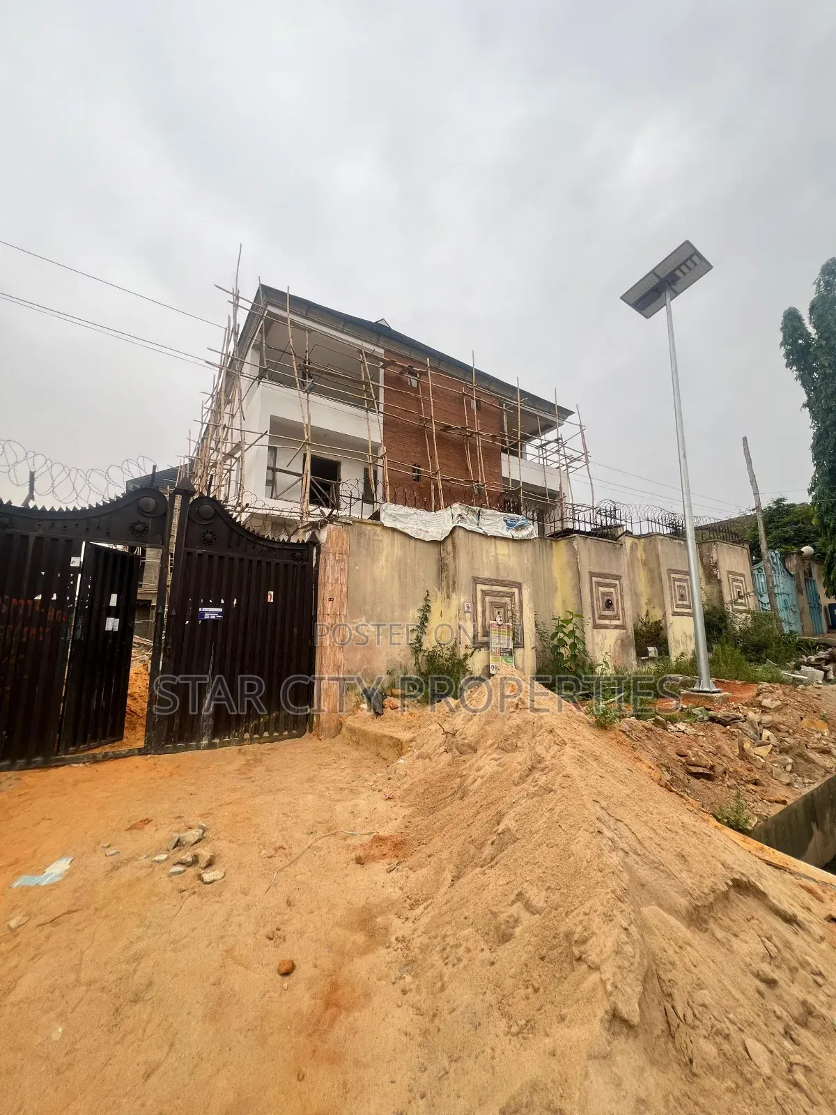5bdrm Duplex in Magodo Gra Phase 1 for sale in GRA Phase 1