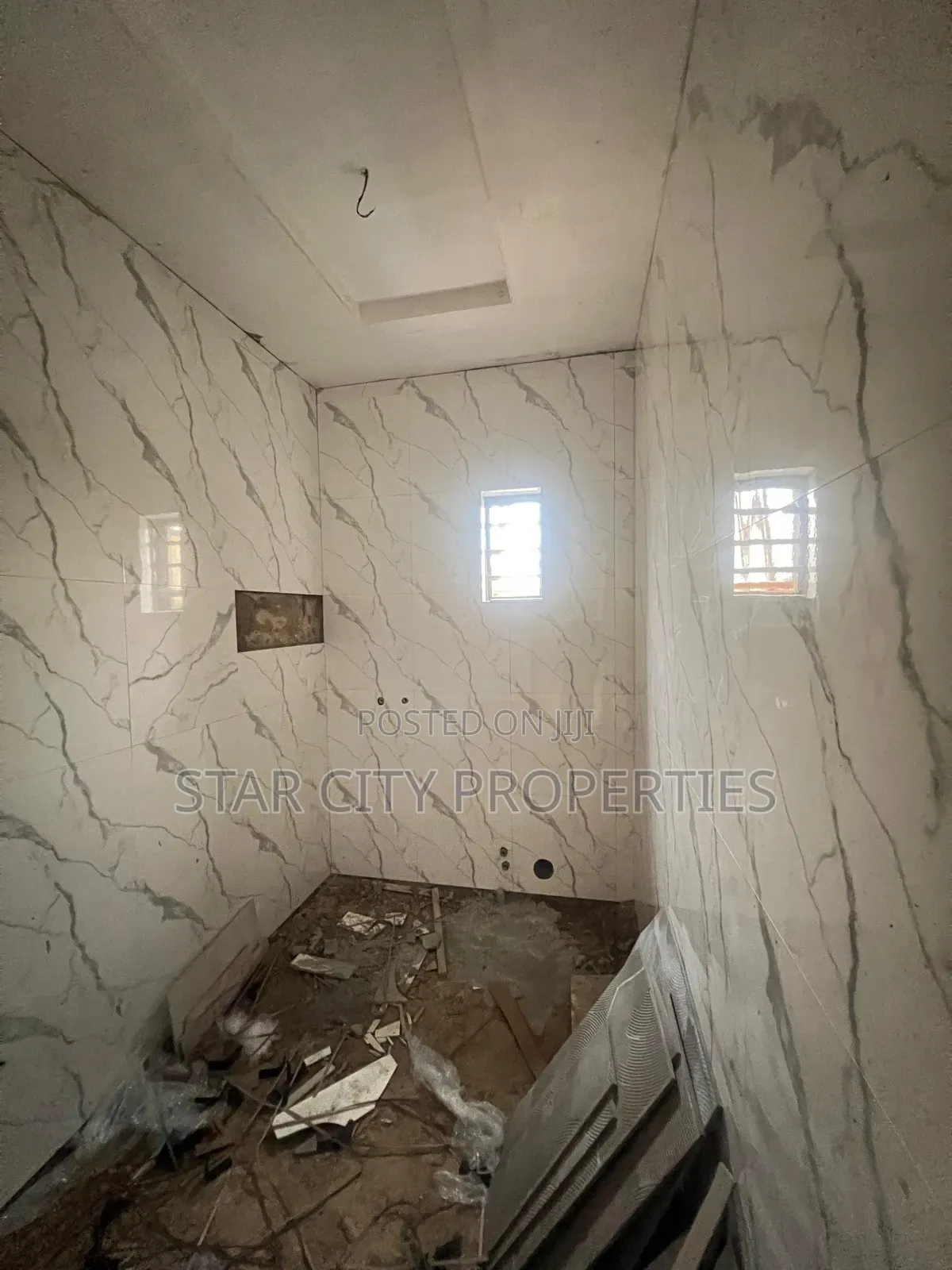 5bdrm Duplex in Magodo Gra Phase 1 for sale in GRA Phase 1