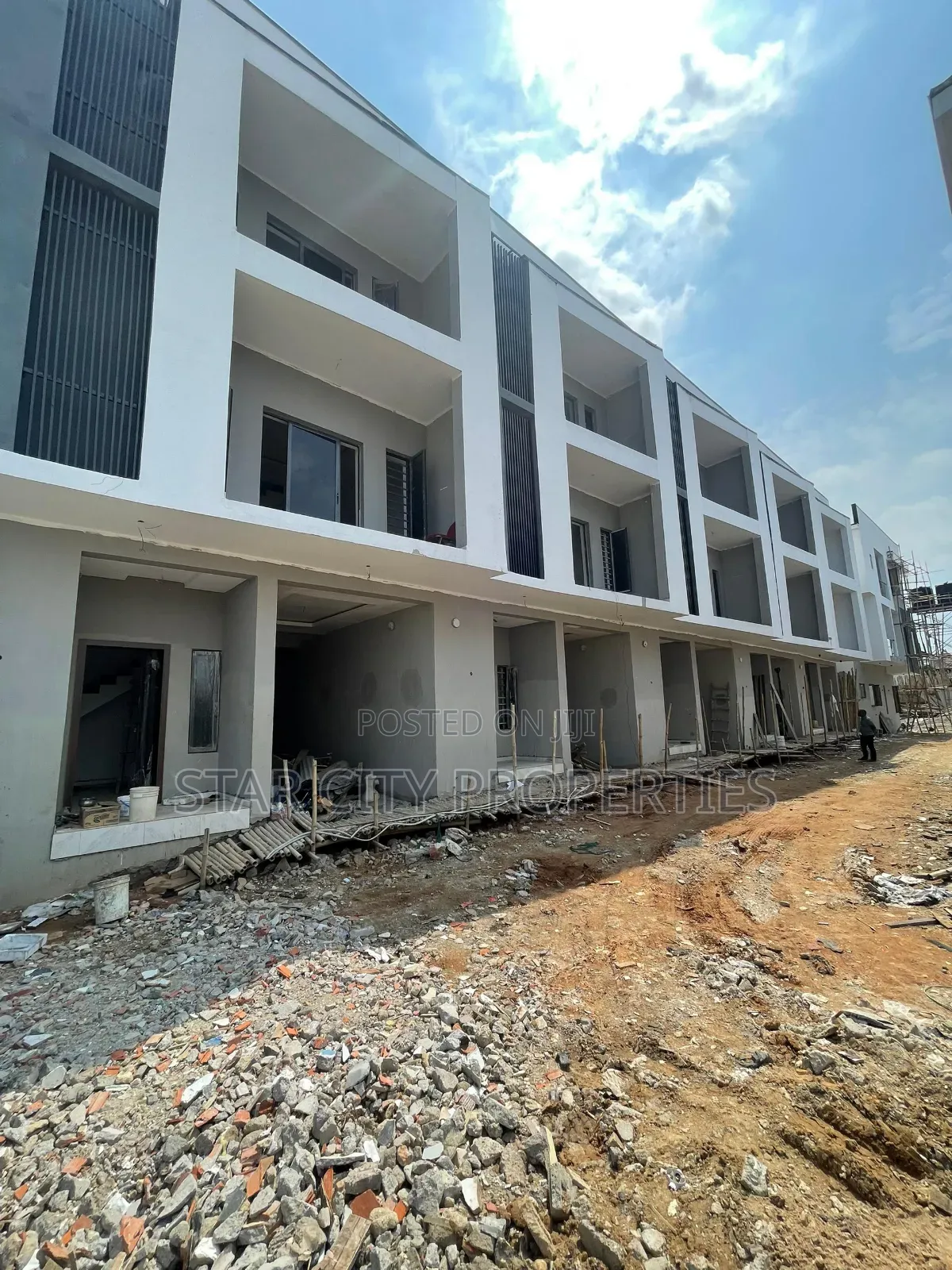 4bdrm Townhouse/Terrace in Ogudu Gra Lagos for sale in Ogudu GRA