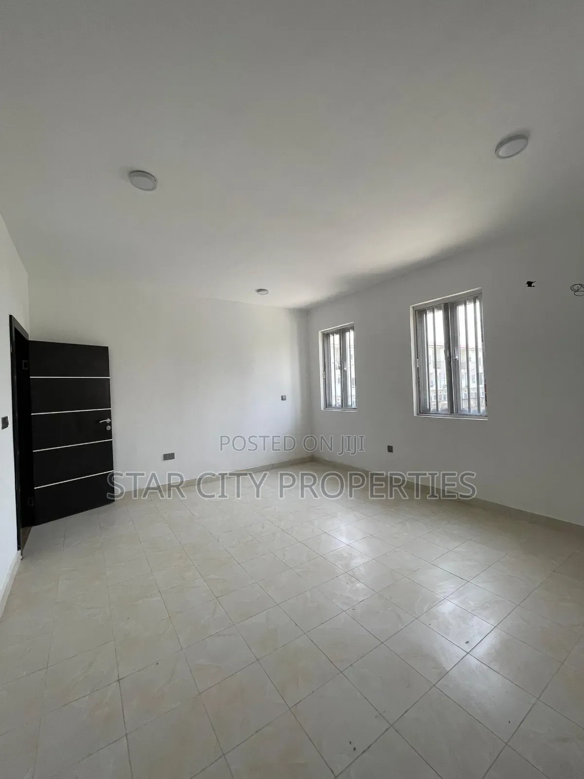 4bdrm Townhouse/Terrace in Yaba Lagos for sale in Yaba