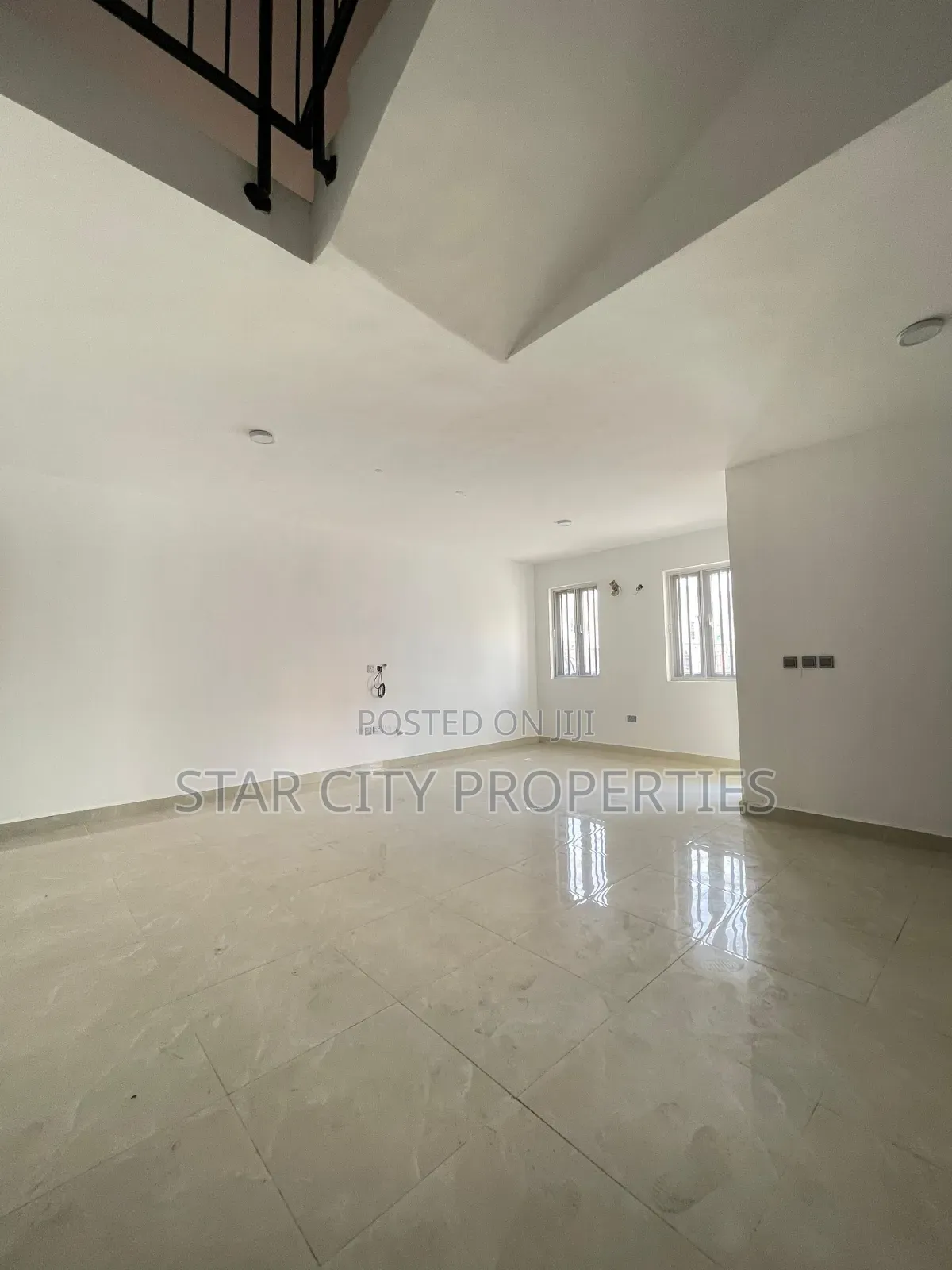 4bdrm Townhouse/Terrace in Yaba Lagos for sale in Yaba